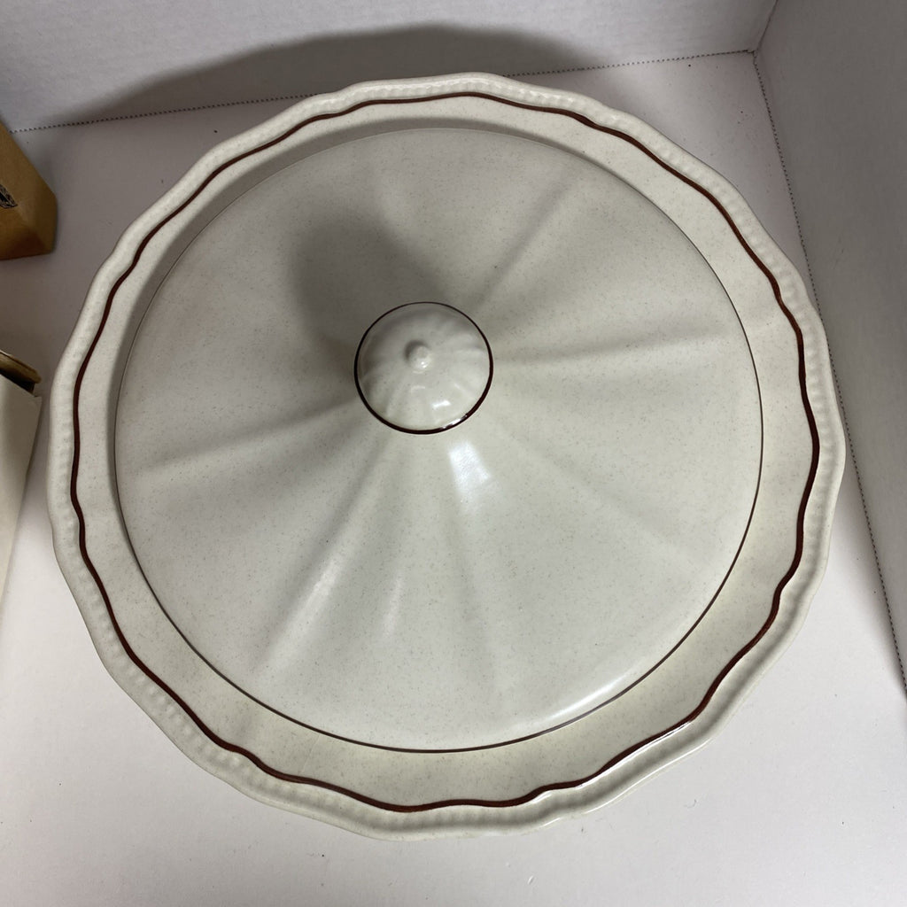 KENSINGTON STAFFORDSHIRE ENGLAND IRONSTONE CANTERBURY COVERED CASSEROLE