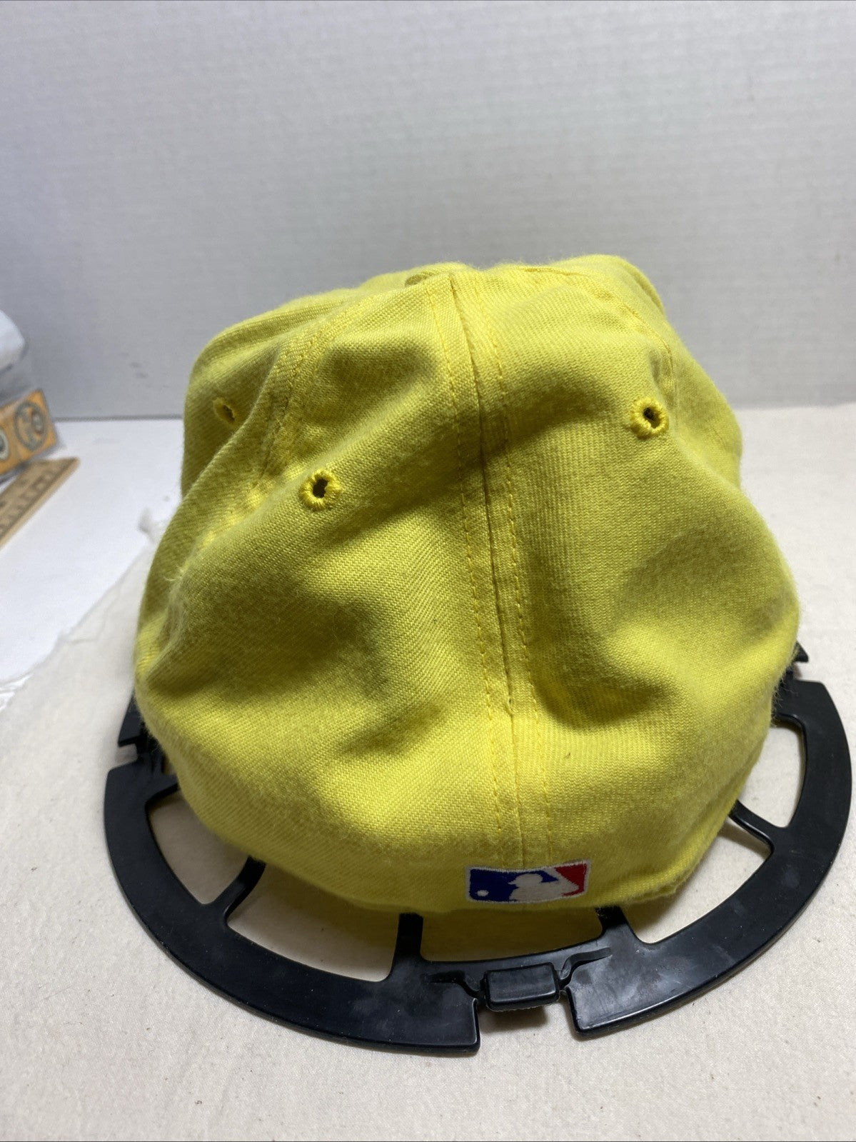 New Era 59fifty Fitted 7-3/8 New York Yankees Yellow Ball Cap