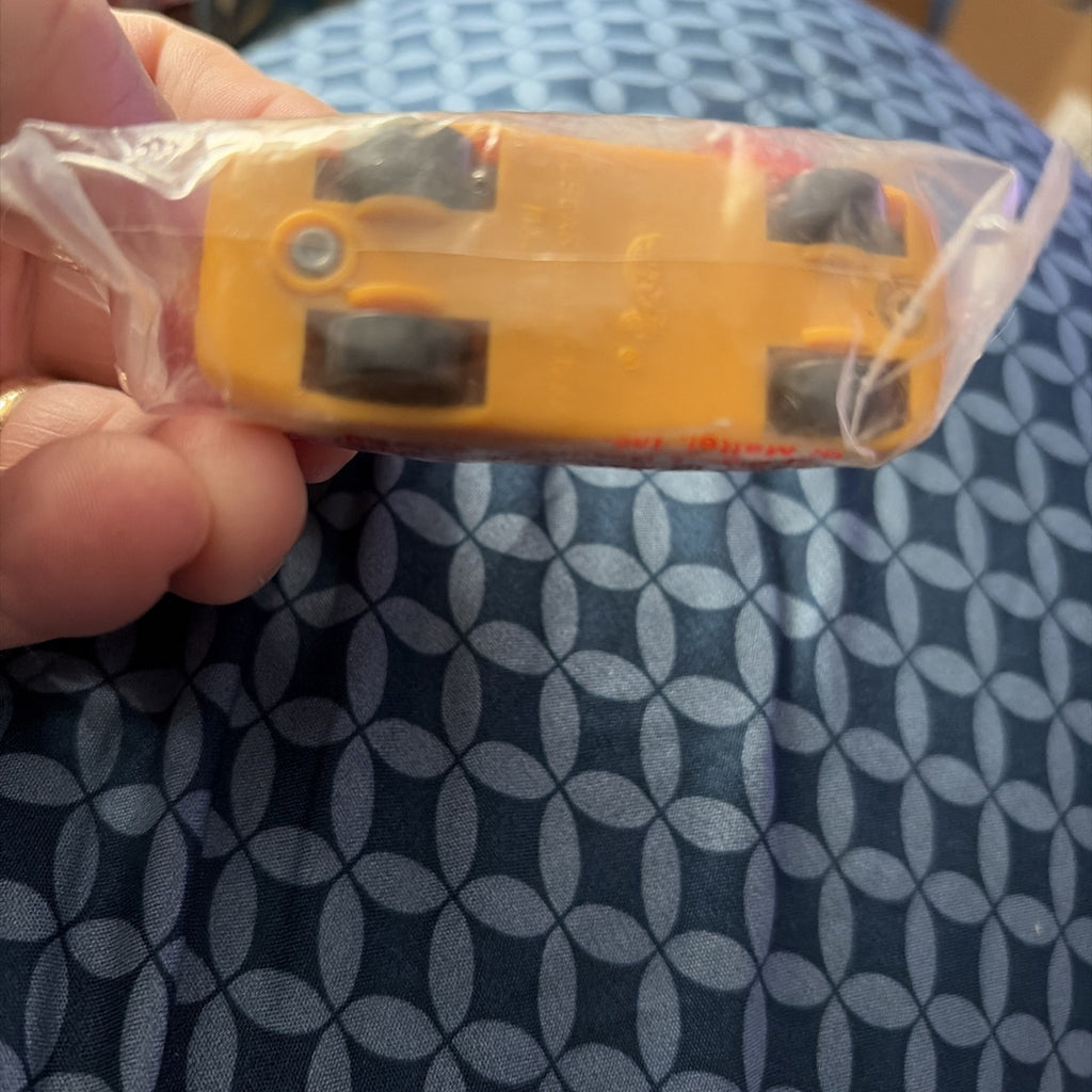 Oscar Mayer Weinermobile Hot Wheels Mattel Toy NEW Sealed Advertising Vtg 1993