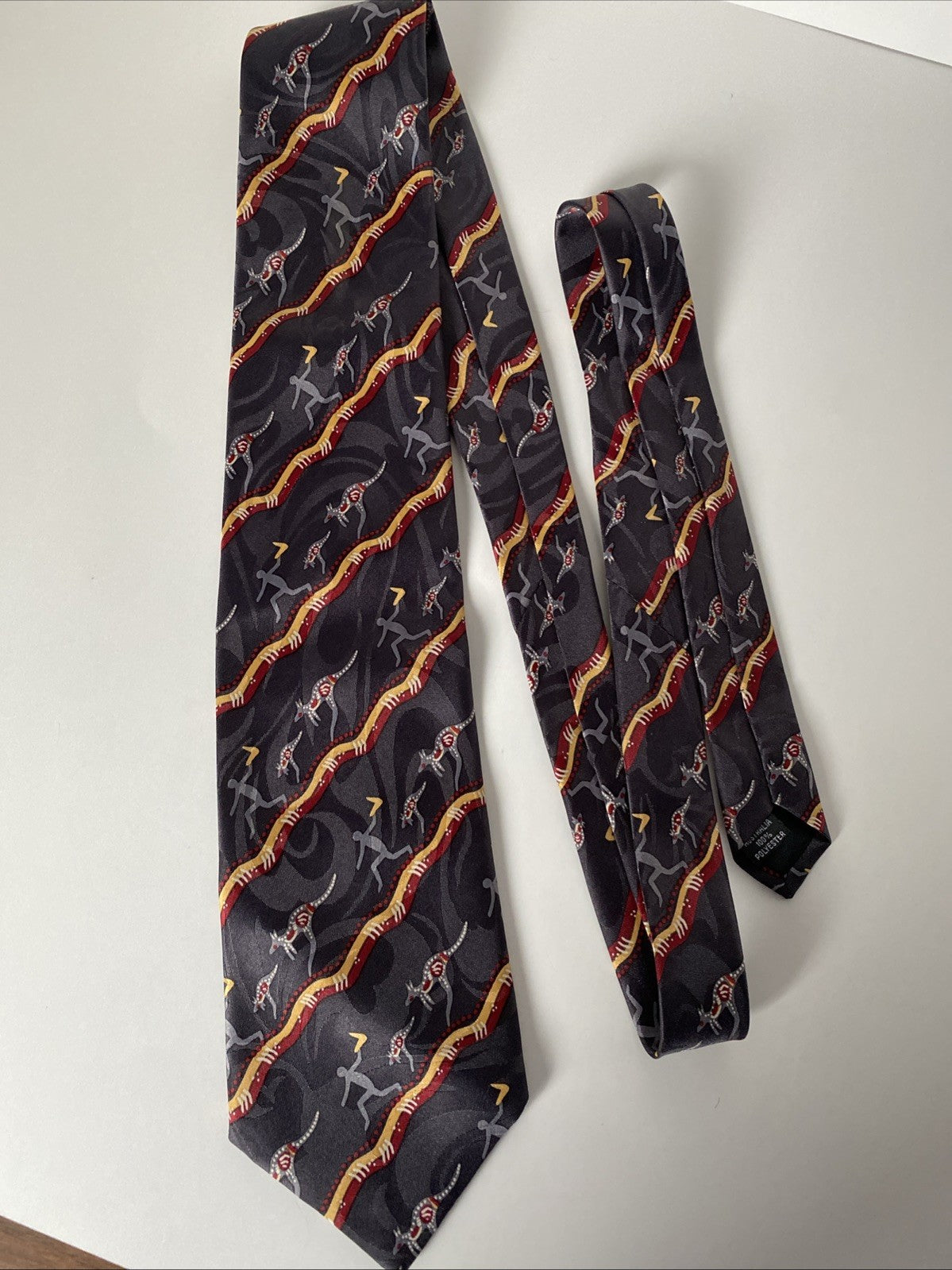 OUTSTATIONS TIE JEANETTE TIMBERY AUSTRALIAN ABORIGINAL ARTIST ART KANGAROO