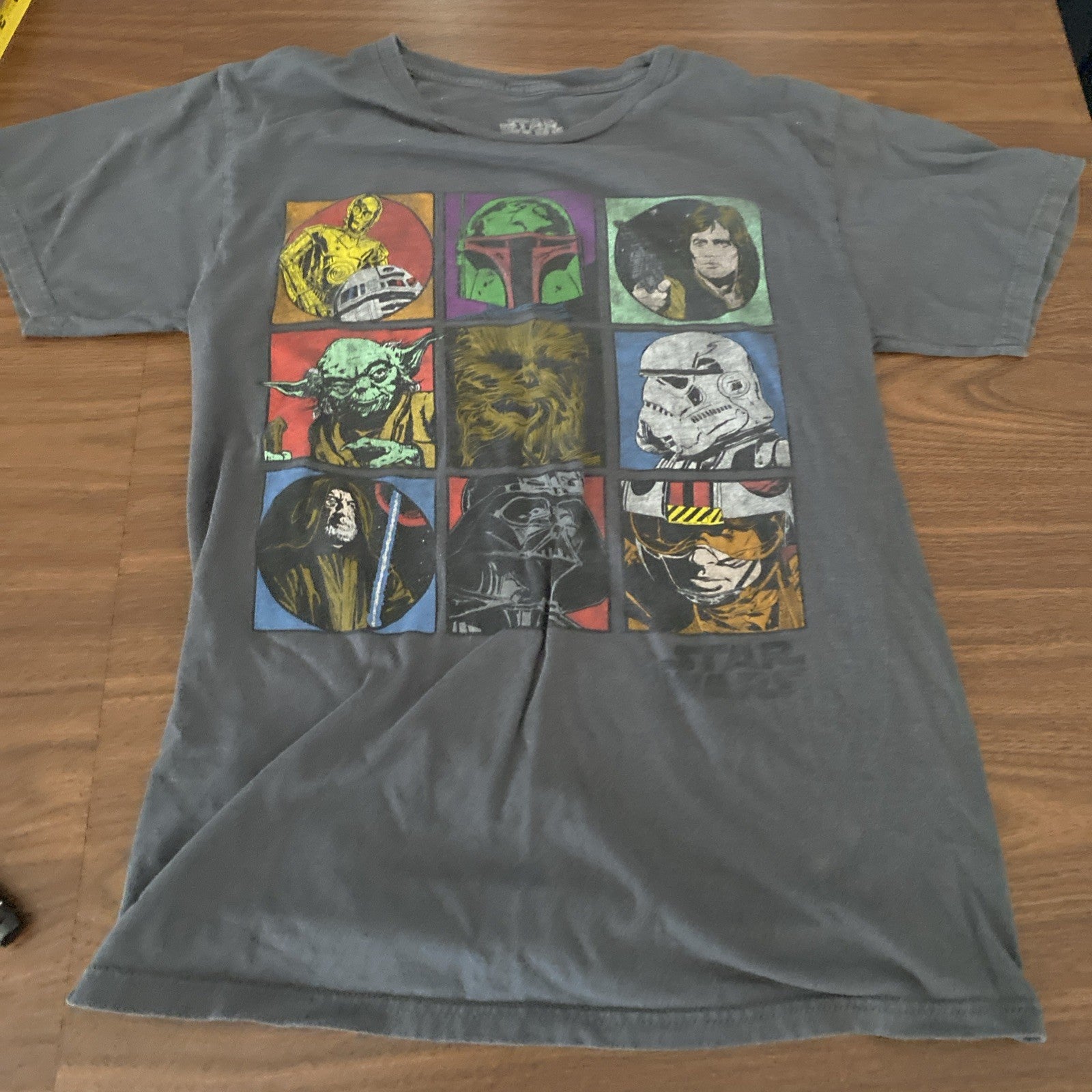 Vintage Star Wars Official Lucas Film 9 Characters Grid T-Shirt Mens Size Small