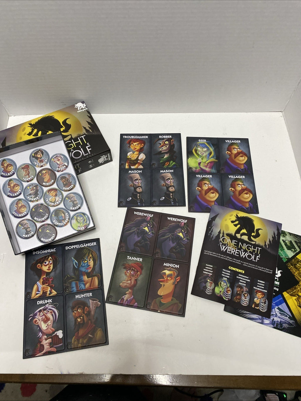 One Night Ultimate Werewolf Card Game