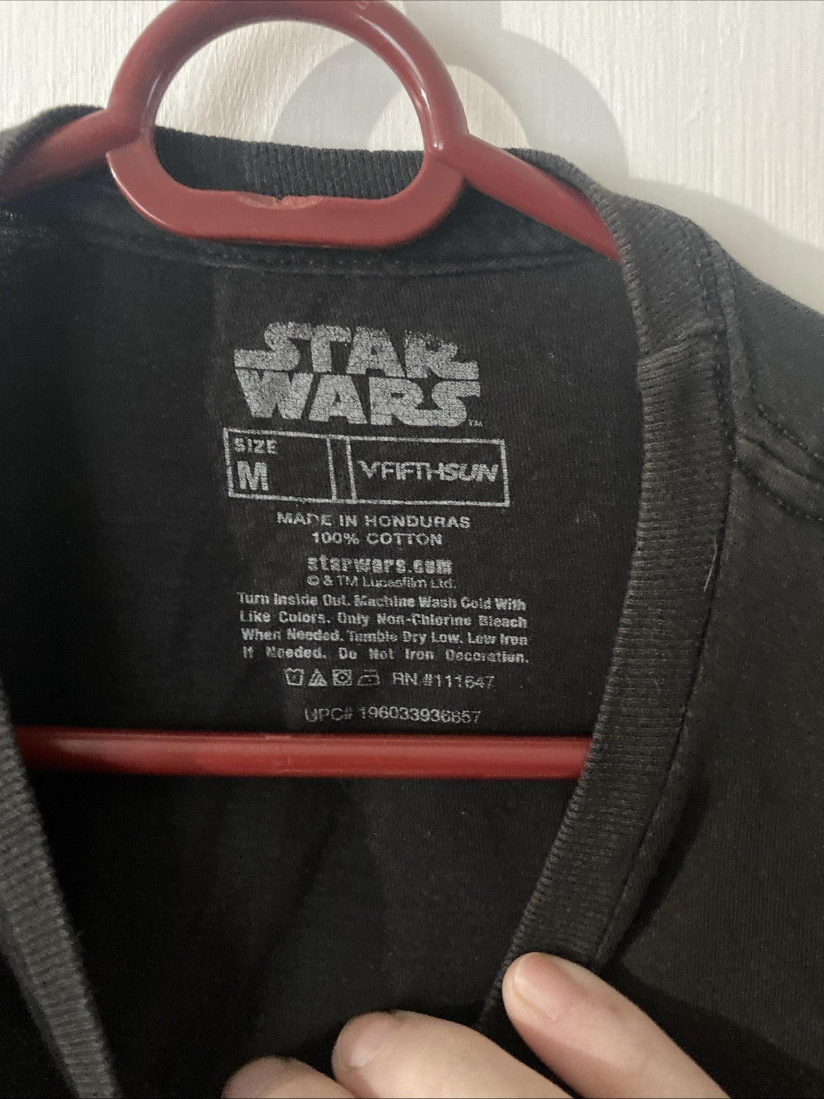 Star Wars The Mandalorian Size Medium T-Shirt