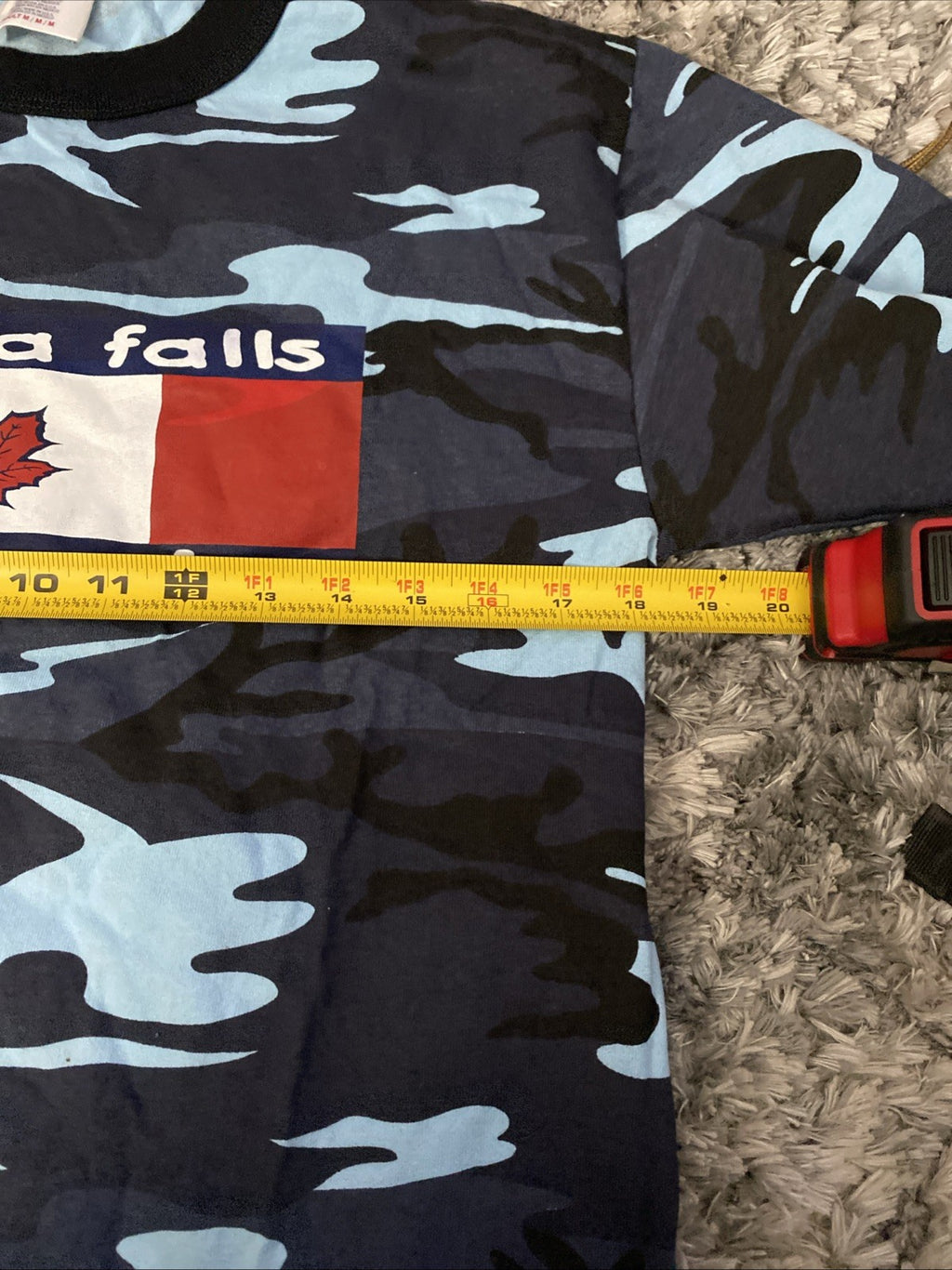 Niagara Falls Canada adult medium short sleeve T-shirt blue camouflage