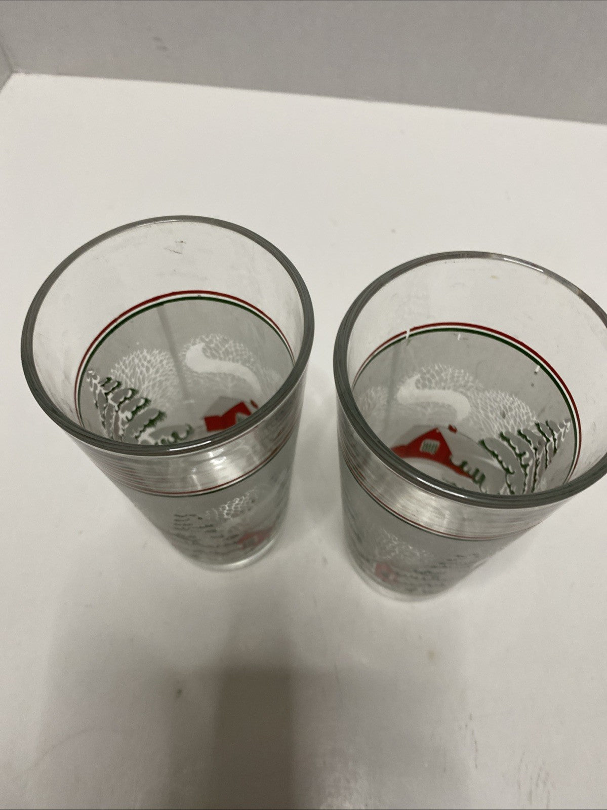 Set of 2 Vtg KIG Frosted Winter Snow Christmas Glasses  Evergreen Red House 6 in