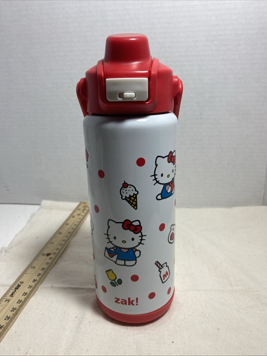 ZAK HELLO KITTY LEAK PROOF 20 0Z DRINK BOTTLE HOT OR COLD INSULATED