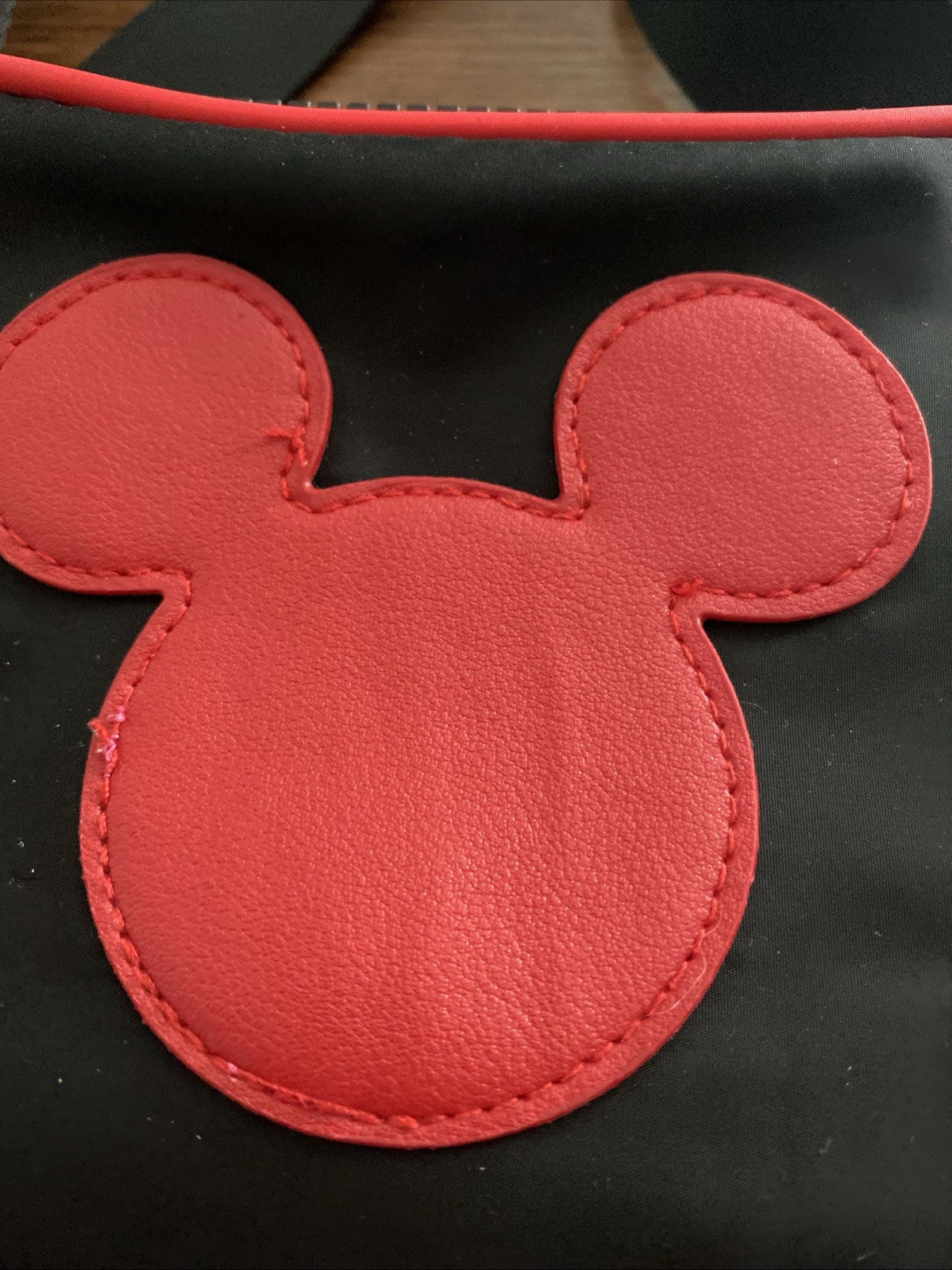 Disney Mickey Mouse Crossbody Bag Cell Phone Holder Bio world
