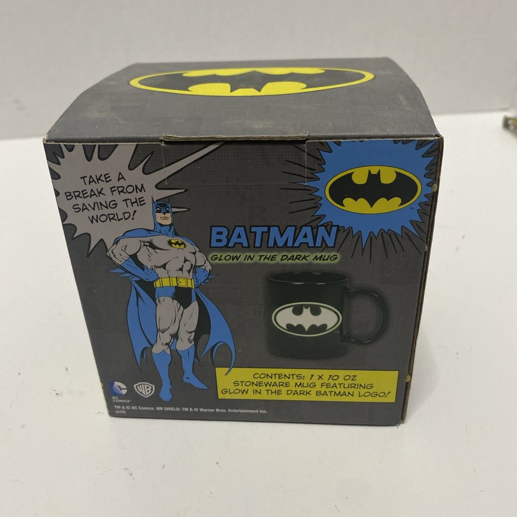 GLOW IN THE DARK BATMAN DC COMICS 10 oz MUG CUP Justice League NEW