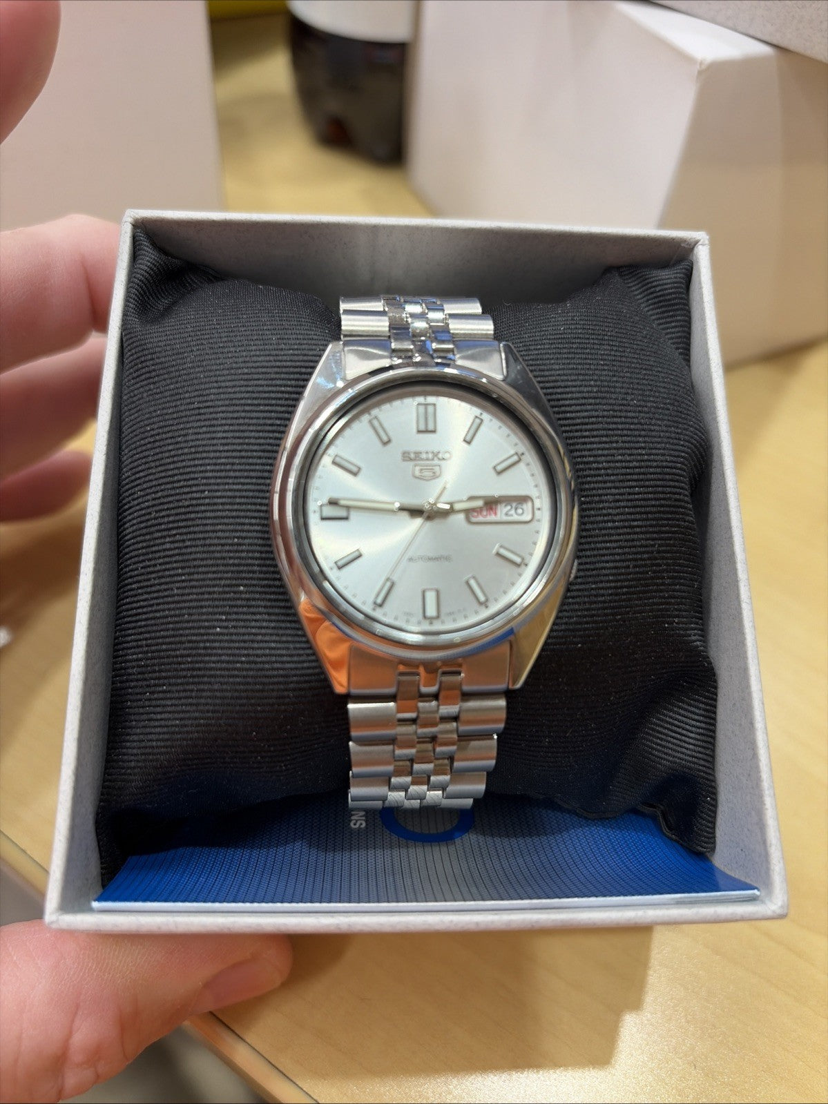 Seiko 5 38mm 5675-SNXS73  Automatic DayDate Stainless  Men's Xtra Band With Box