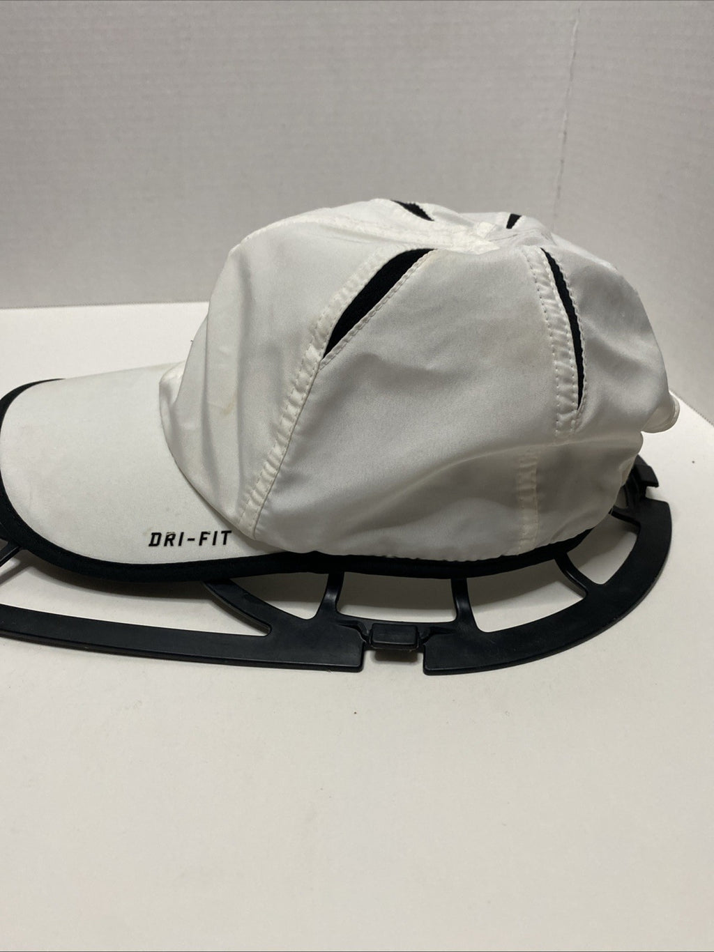 NIKE Golf  FEATHERWEIGHT DRI-FIT Running Baseball Hat Cap