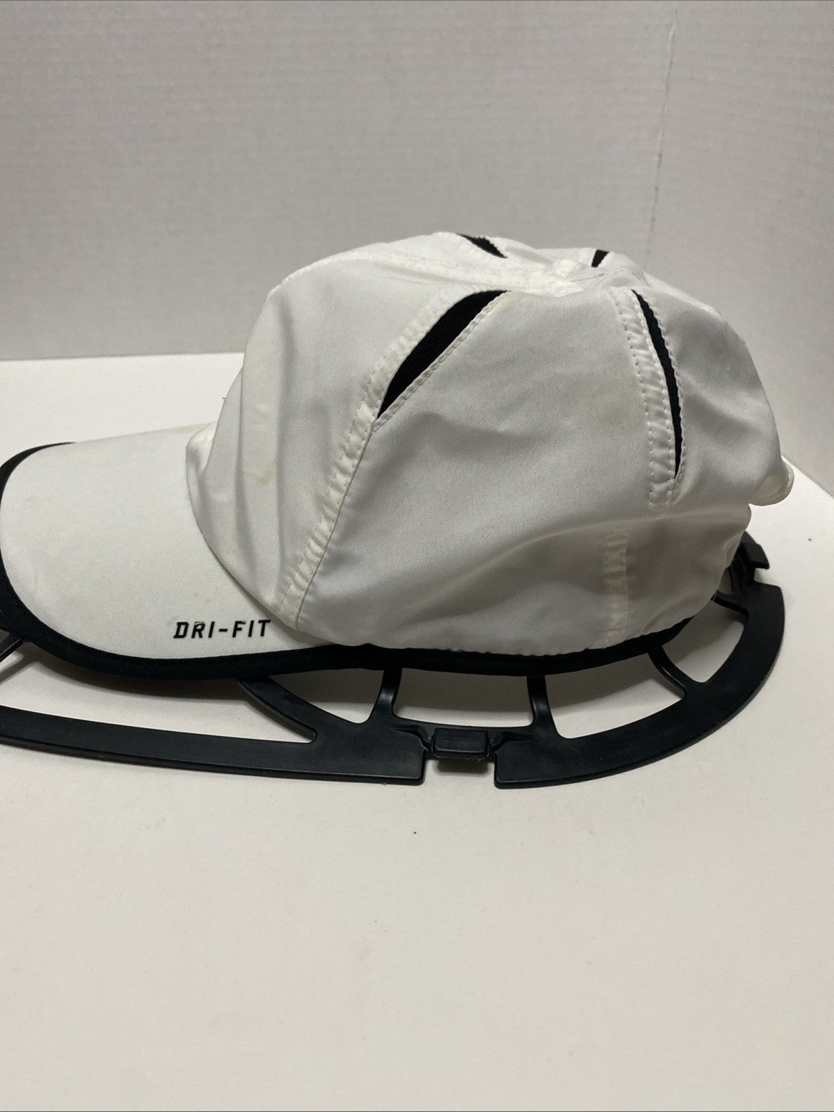 NIKE Golf  FEATHERWEIGHT DRI-FIT Running Baseball Hat Cap