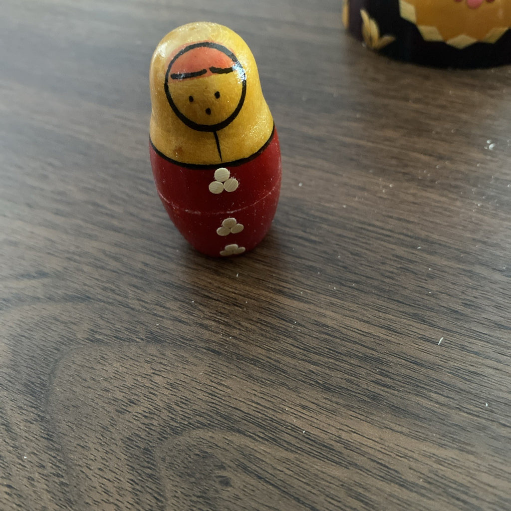 Antique Vintage Russian Nesting Dolls Set Of 9