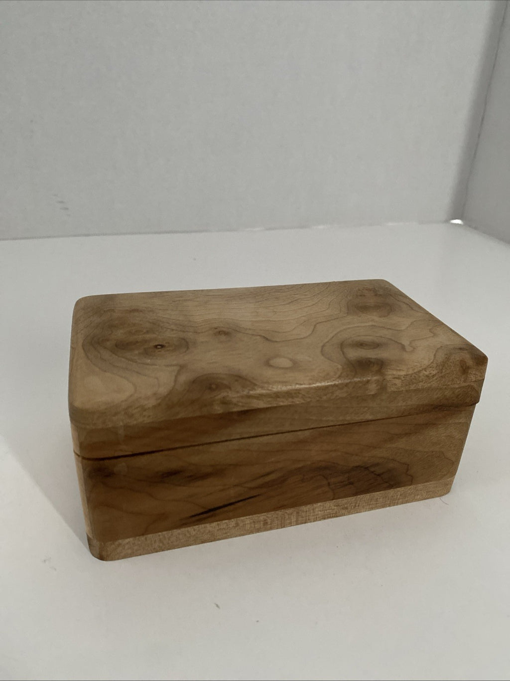 Elegant Wooden Box With Lid. Trinket Or Jewelry. 6 “ X 3.5 “ X 2 1/2”