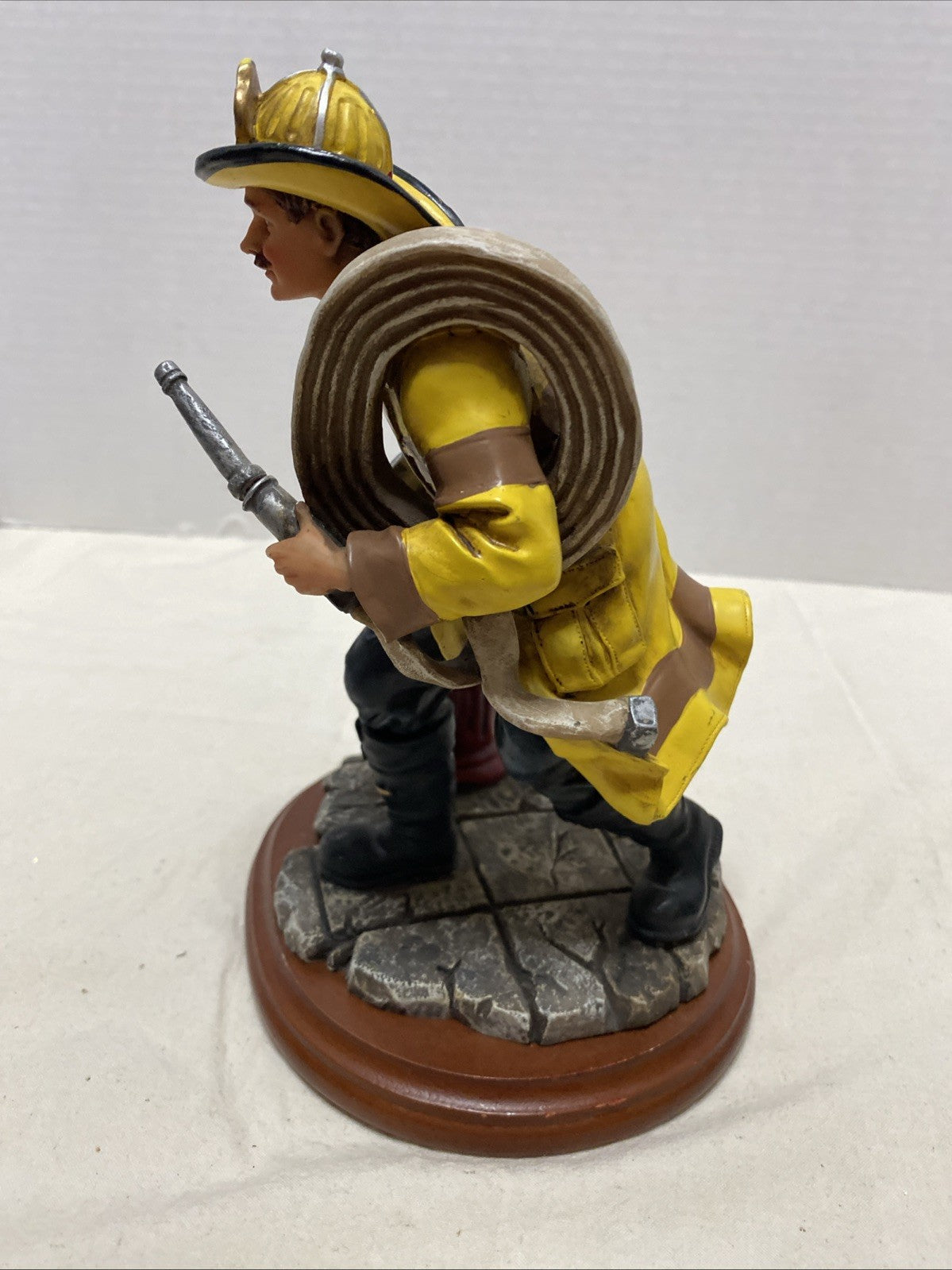 Fire Alarm Firefighter Figurine Vanmark Red Hats of Courage 1997