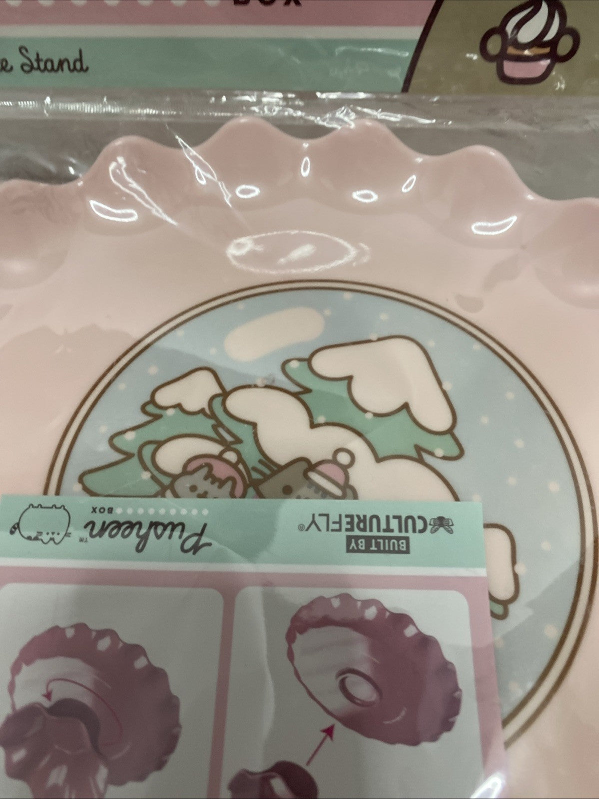 Pusheen Cake Stand  Winter 2024 Christmas Snowglobe