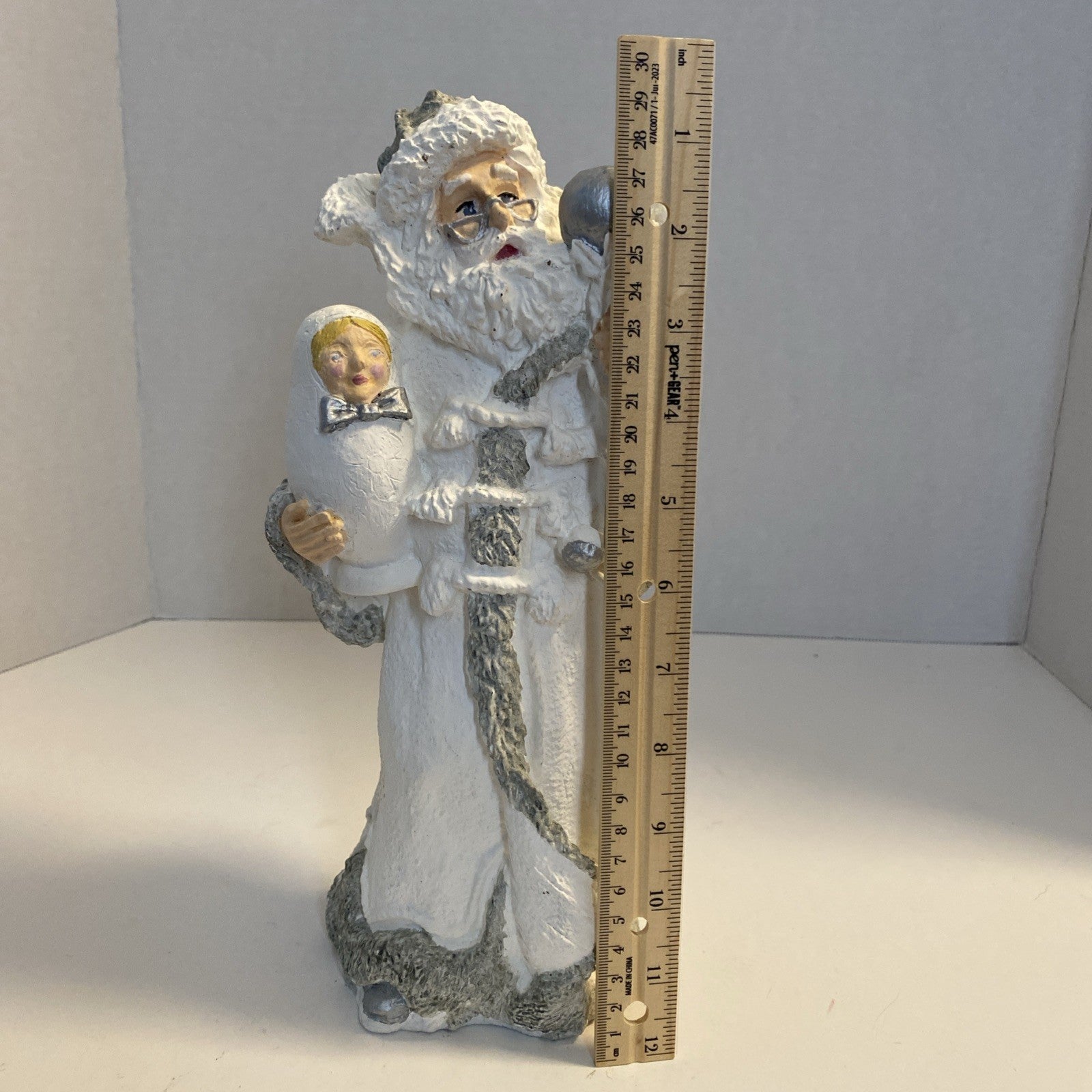 Santa Resin Figurine 12” Christmas Vintage statue with baby new year