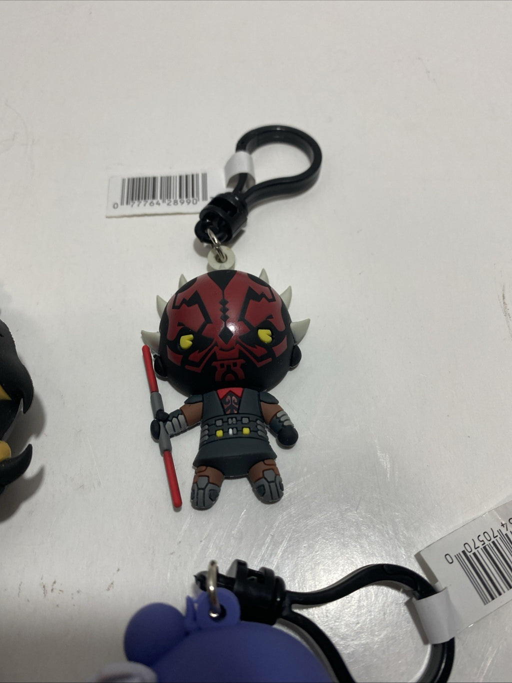 Lot of six keychain clips Pennywise, Darth Maul, please see pictures