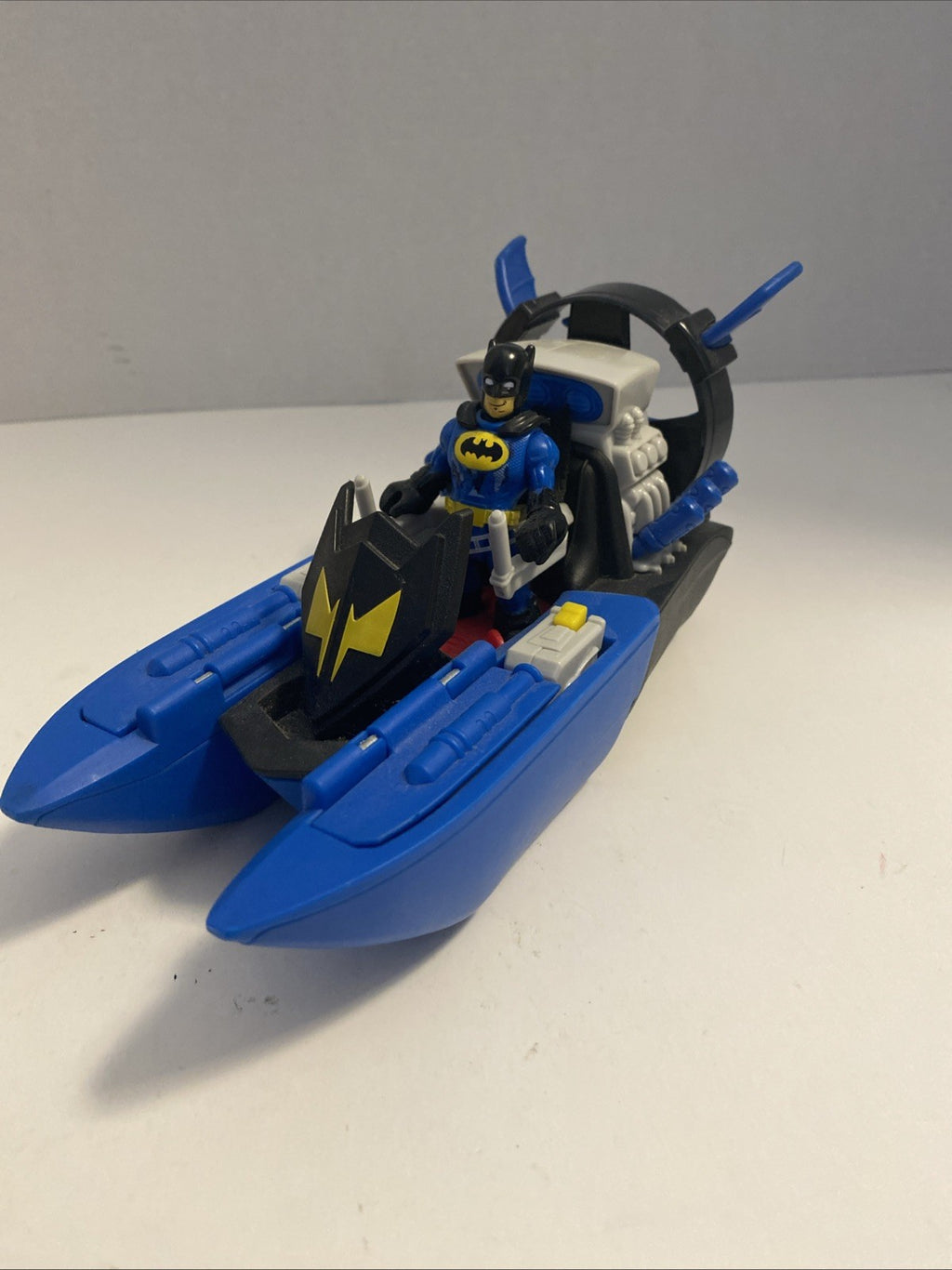 2014 Fisher Price Imaginext DC Batman Bat Boat No Missiles With Figure Airboat 