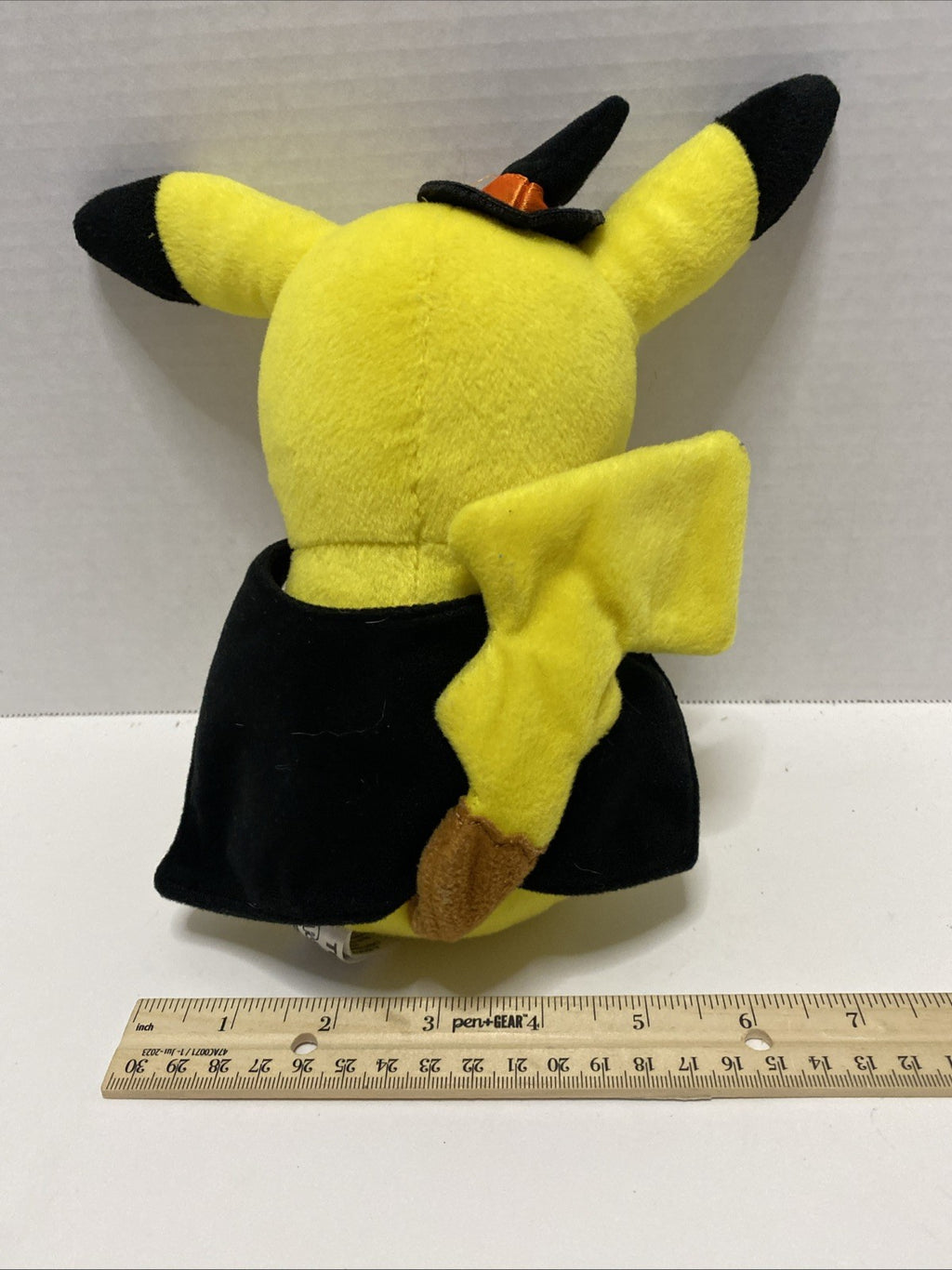 2017 Pokemon Halloween Witch Hat Pikachu Plush