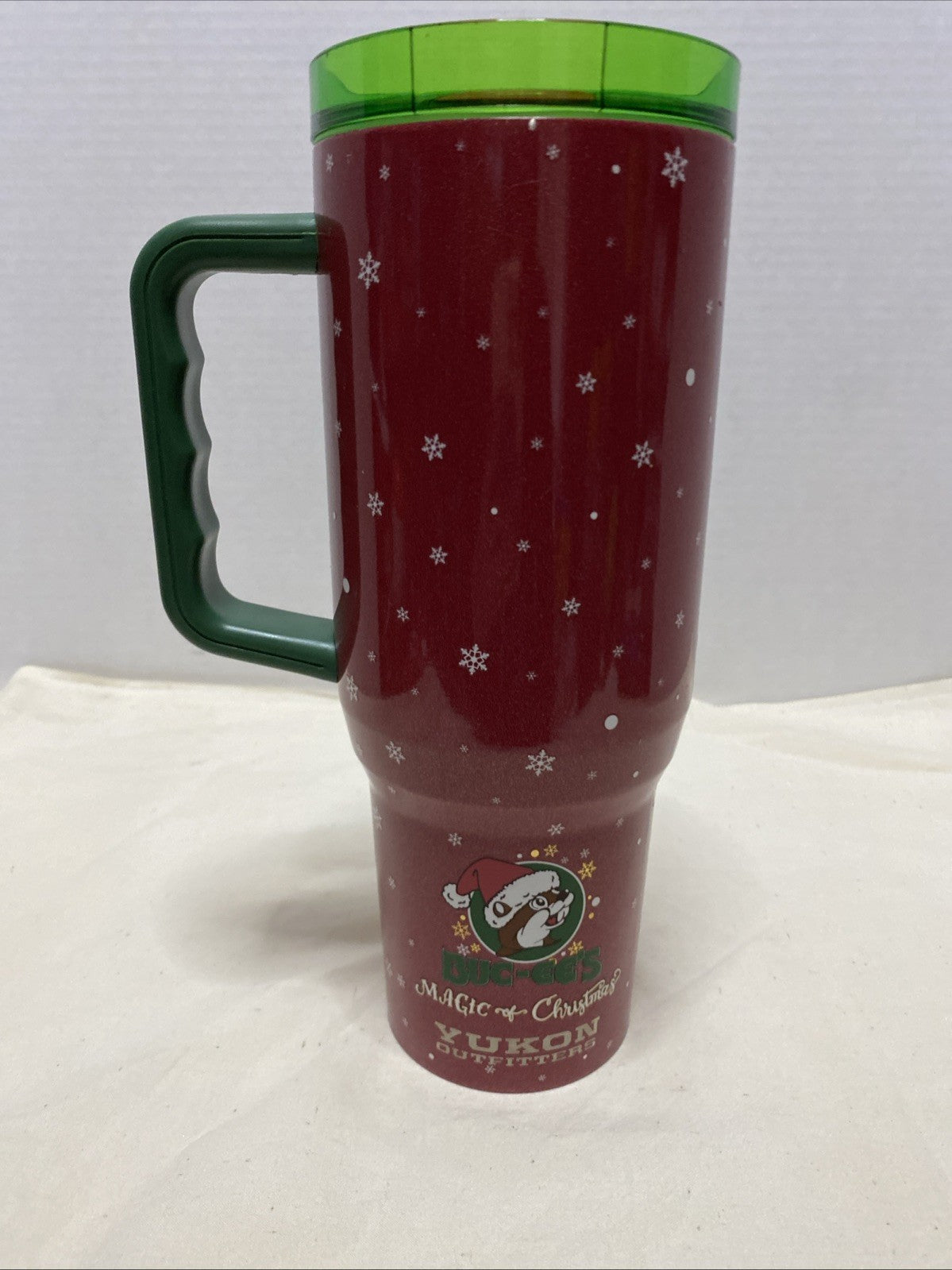 Bucees 2024 Yukon Outfitters 40 oz Christmas Tumbler with straw Green handle