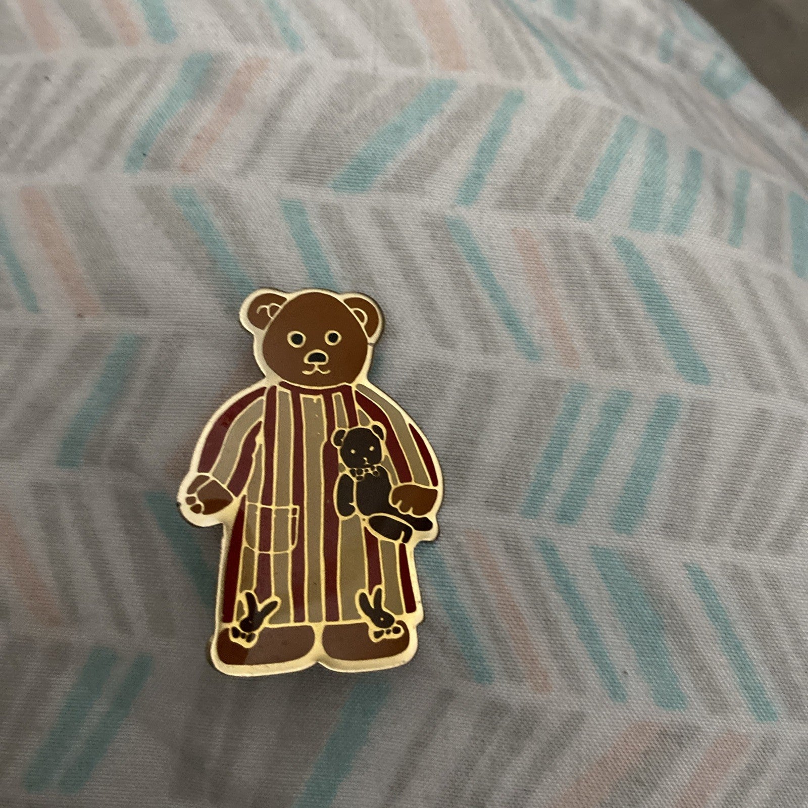 Gordon Fraser Teddy bear in pajamas SCHMID metal enamelled Christmas Pin