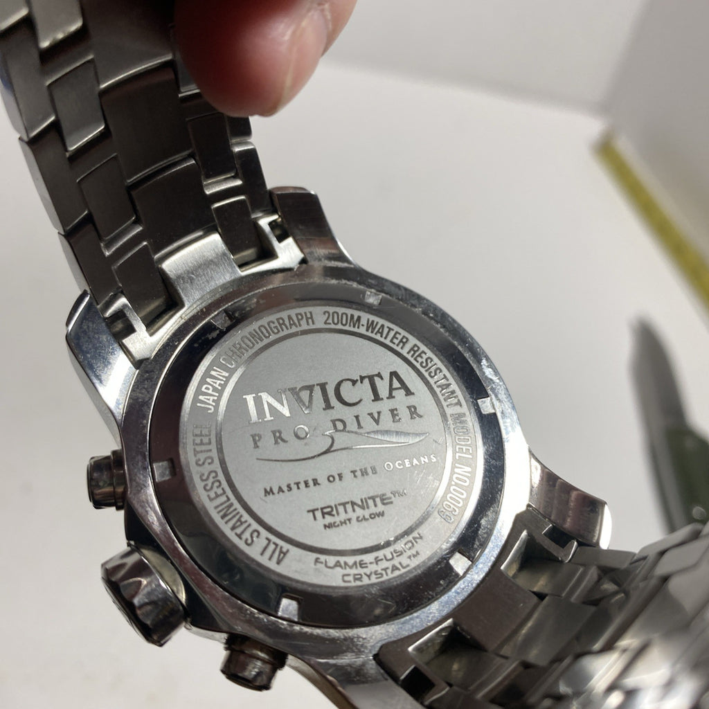 Invicta Pro Diver Men's Watch Model No. 0069. New Battery, No Box.