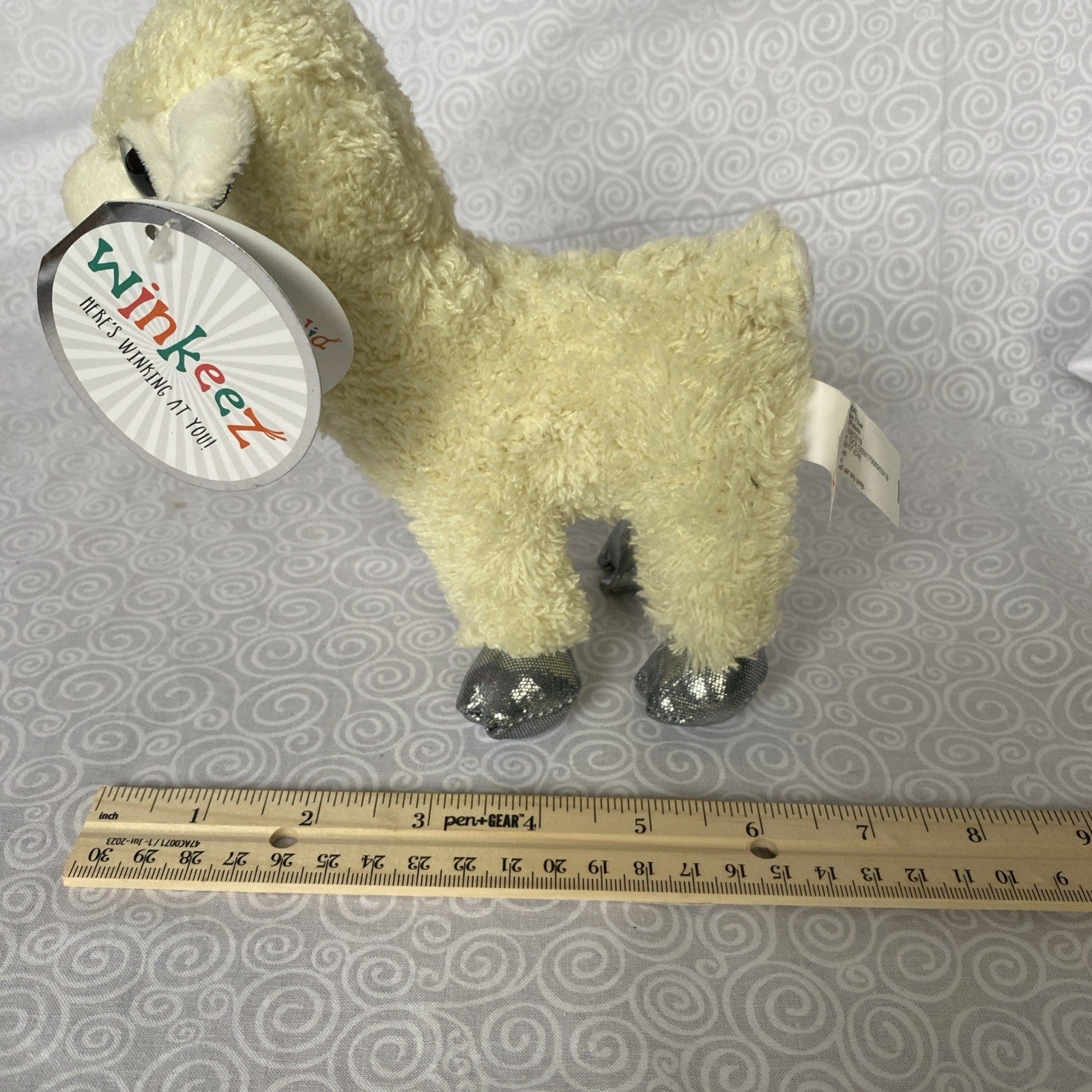 Winkeez Llama Stuffed  Alpaca Plush Toy Animal Green Glittery Eyes