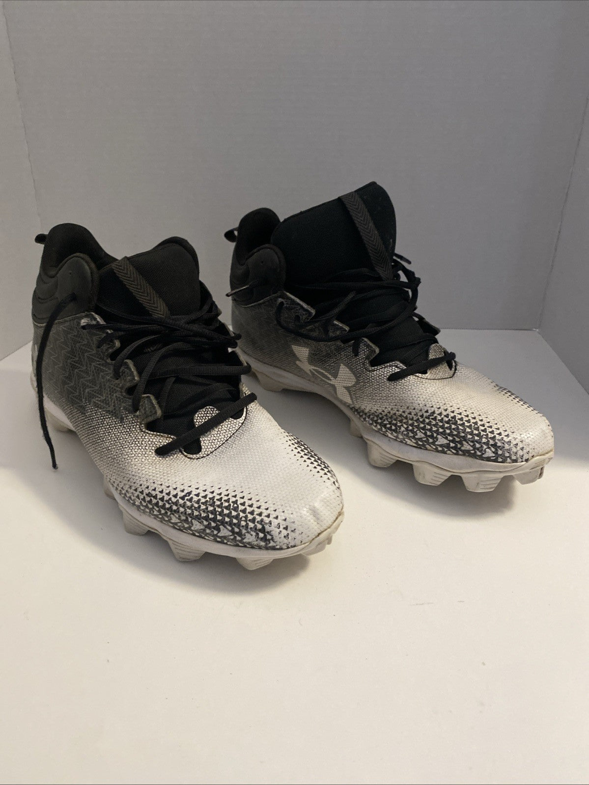 Under Armour Football Cleats- Great Shape! Men's 14. Need In-soles