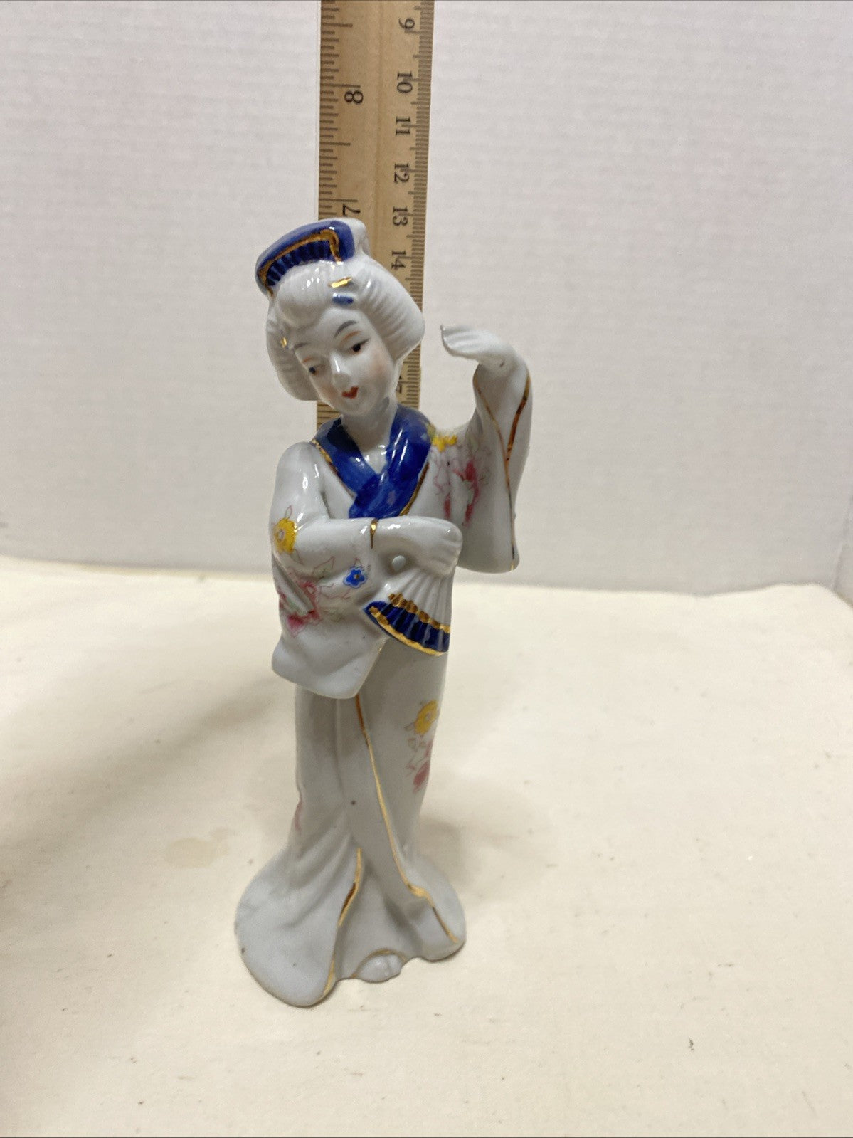 Japanese Woman Figurine Porcelain Blue & White Vintage Gorgeous Asian Display