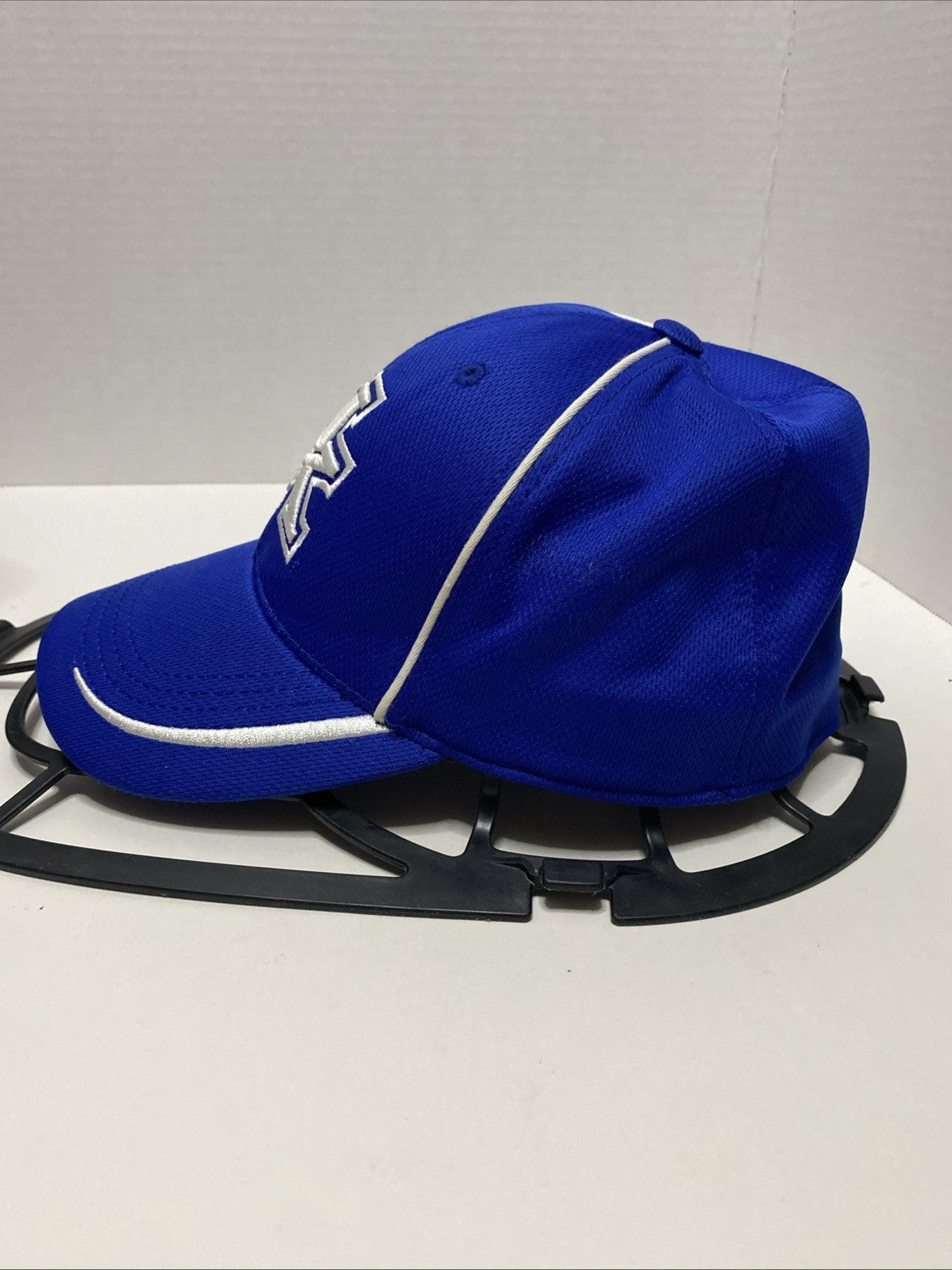 University of Kentucky UK Cap Collegiate Fitted One Fit Top of the World L