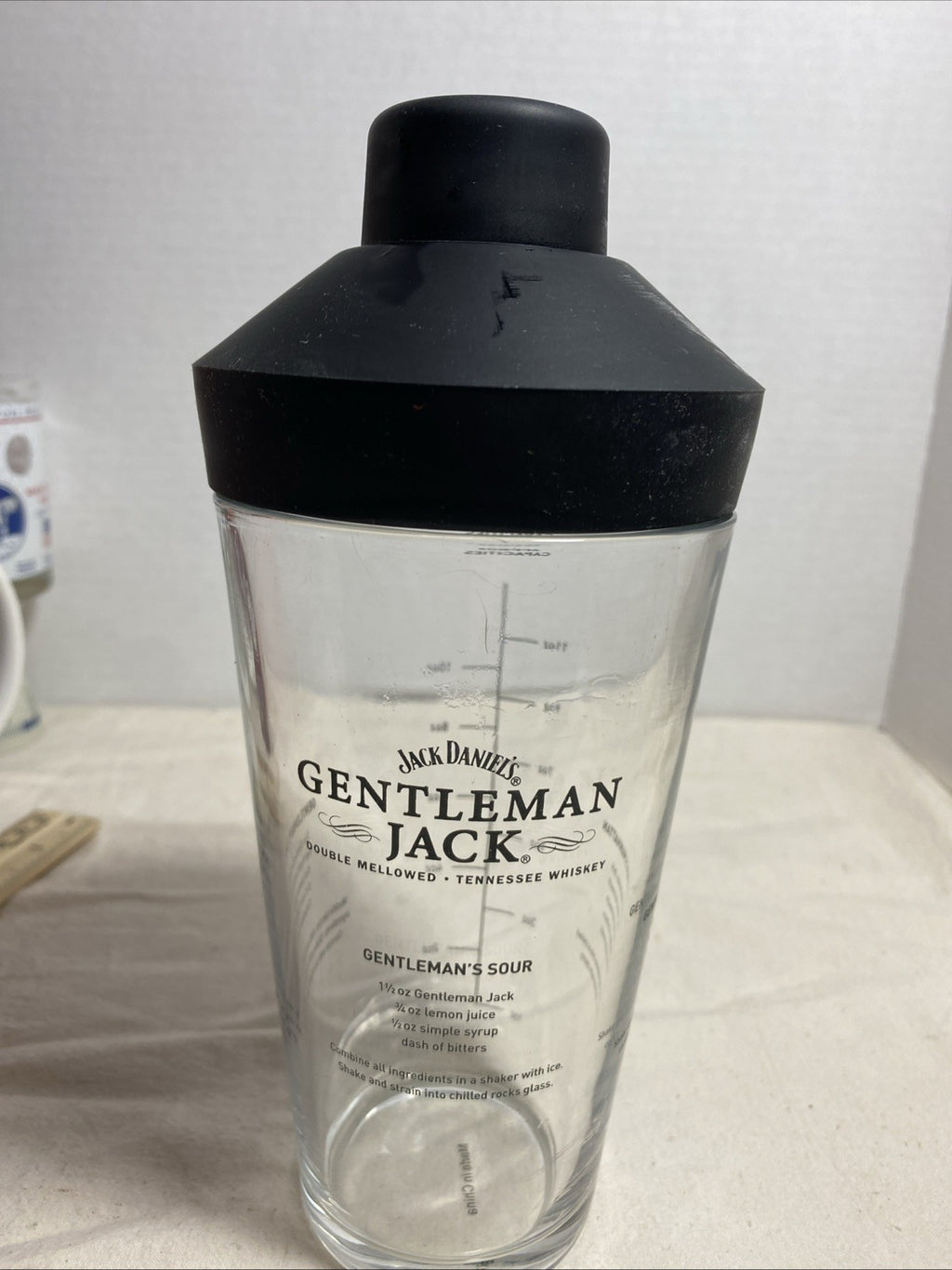 Gentleman Jack Daniel's Tennessee Whiskey Recipe Shaker Glass