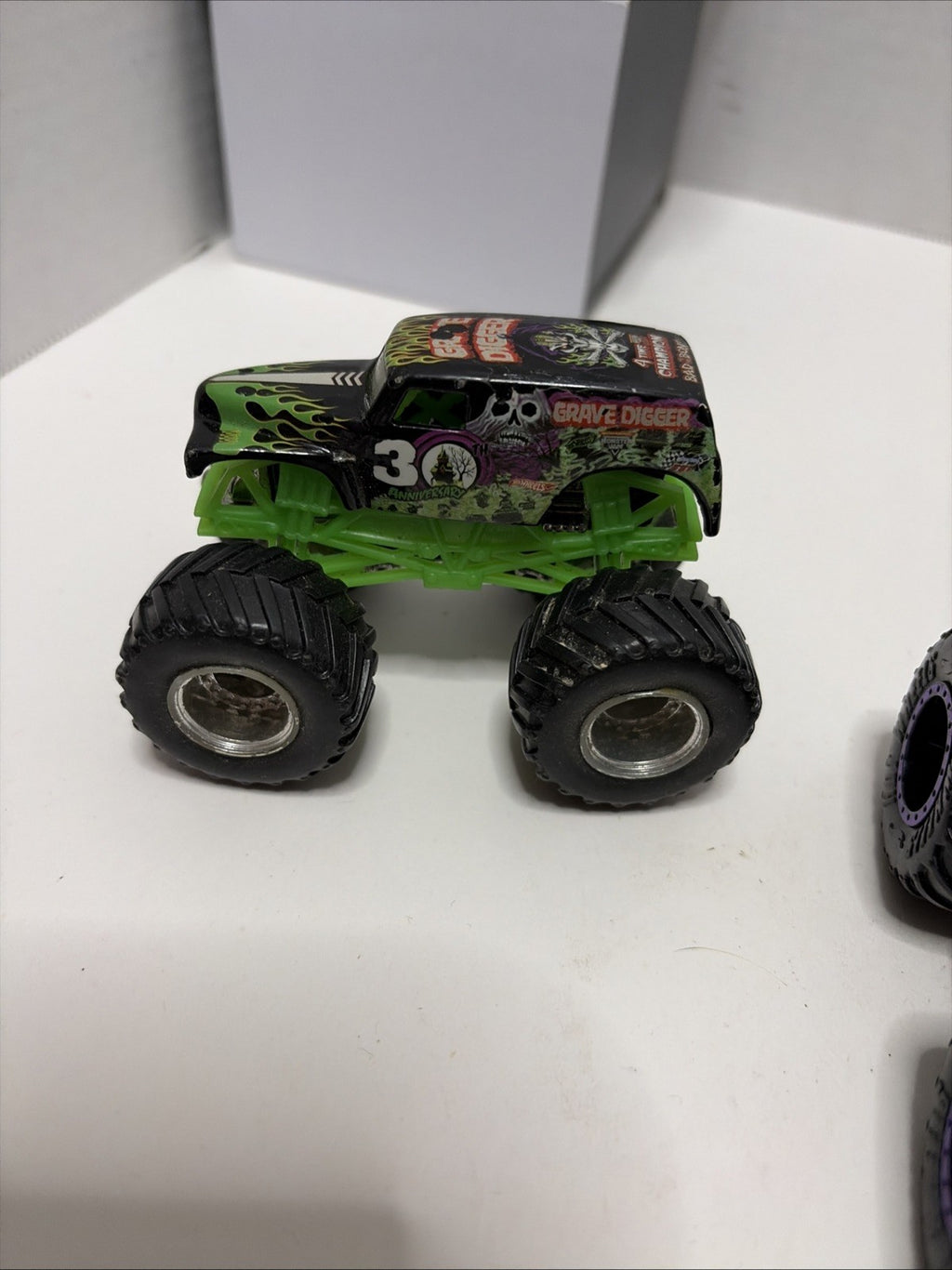 Monster Jam Lot Of 5 Diecast 1:64 Scale Monster Trucks