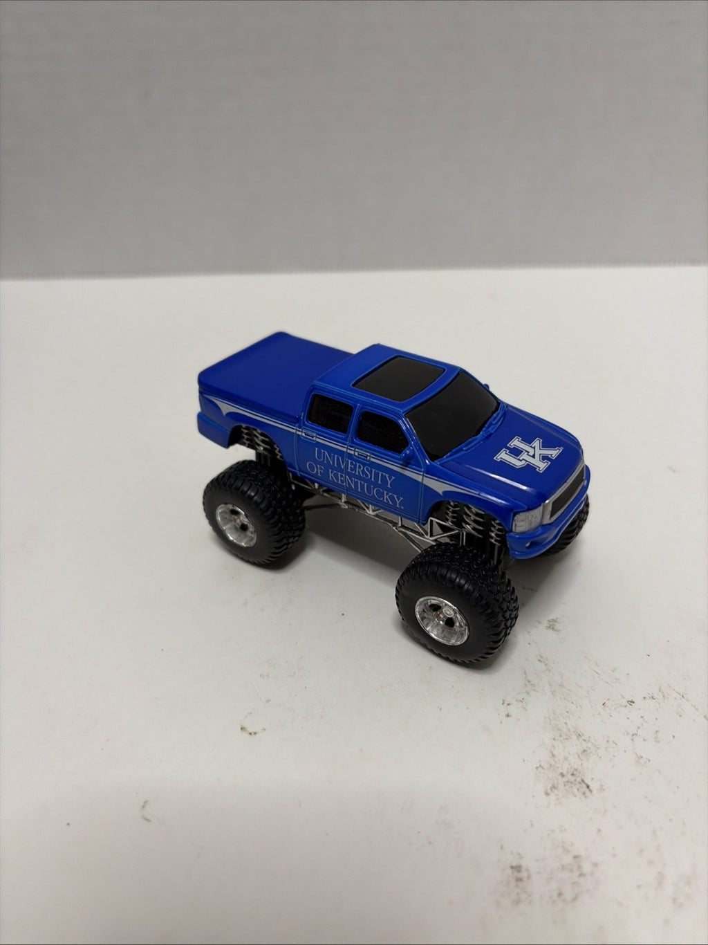 2004 Smart Bean University Of Kentucky Wildcats 4X4 Blue Pullback Truck Toy