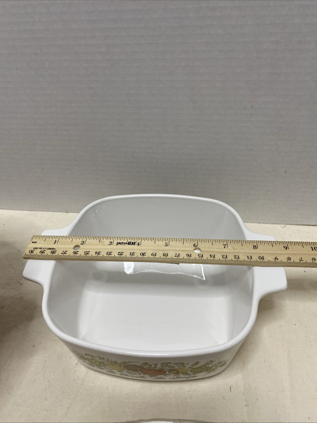 Corning Ware Le Persil La Sauge Spice of Life 1.5 Qt. Casserole