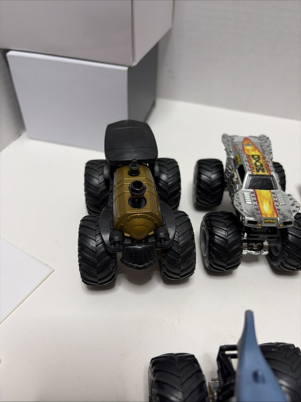 Monster Jam Lot Of 8 Diecast 1:64 Scale Monster Trucks