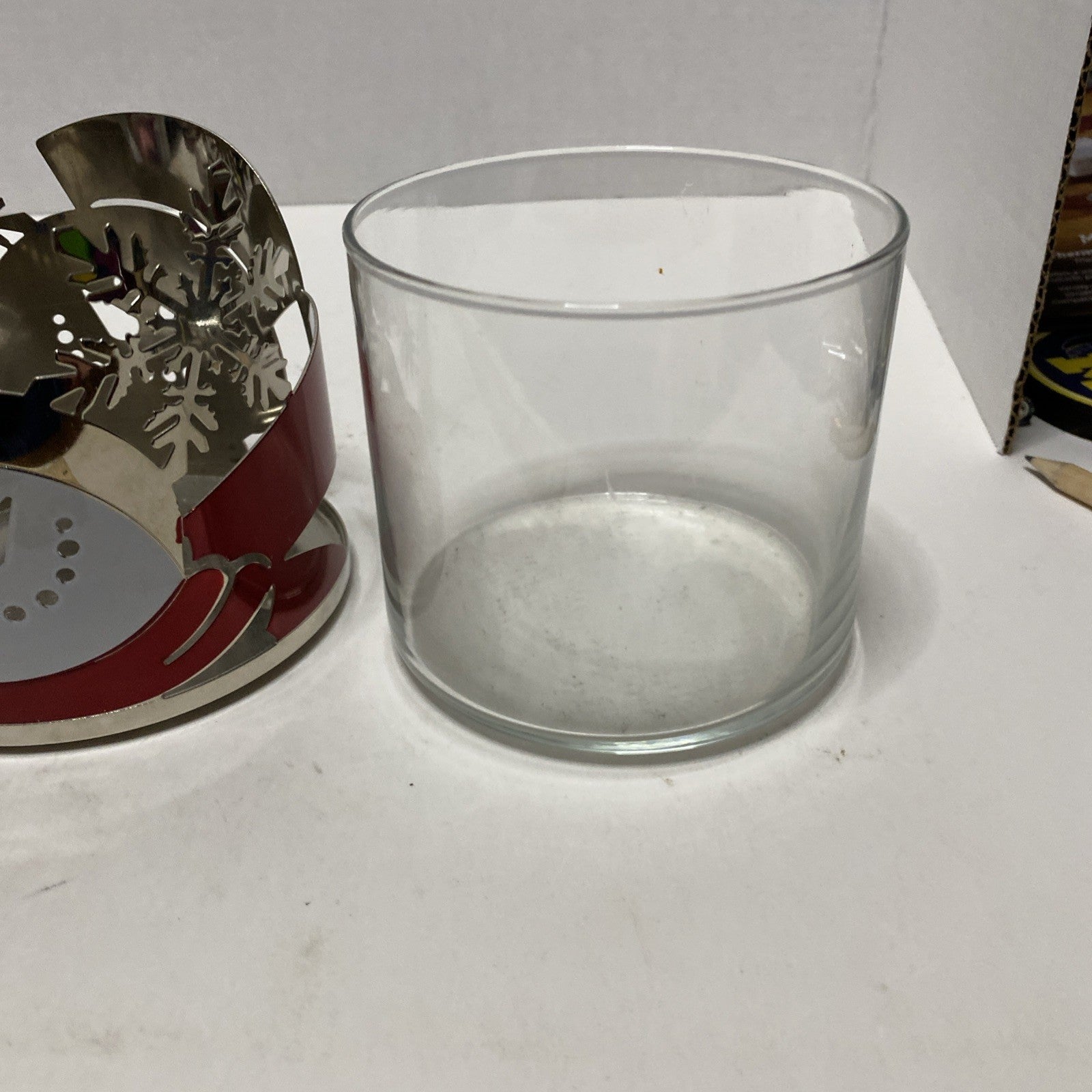 Bath & Body Works 3 Wick 14.5 oz  Candle Holder Silver Red Snowman Slatkin