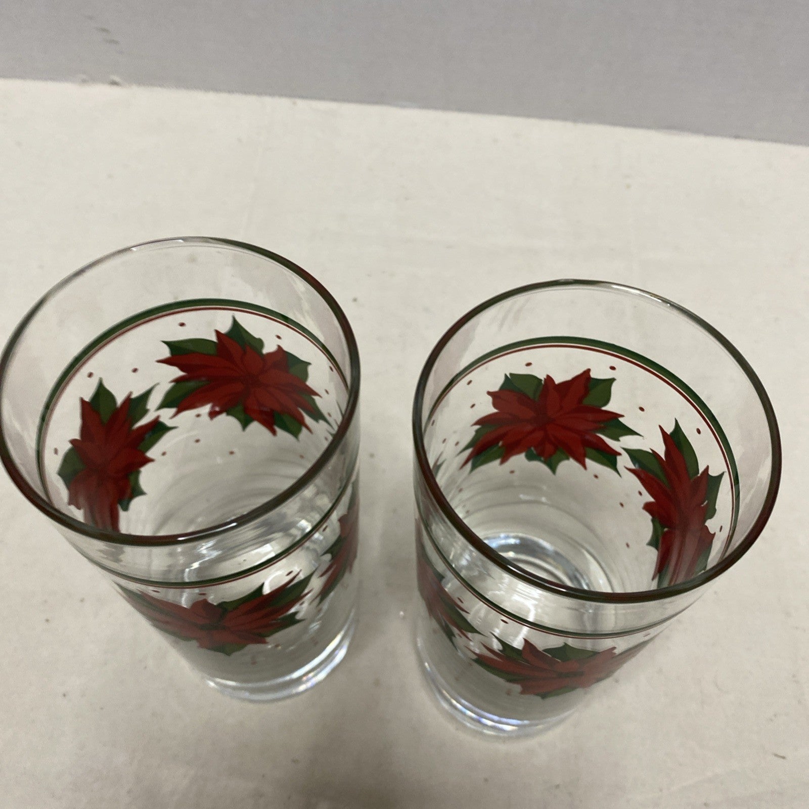 Christmas Set Of 2 Poinsettia Holiday Dinner Ice Tea Water Vintage Tumbler
