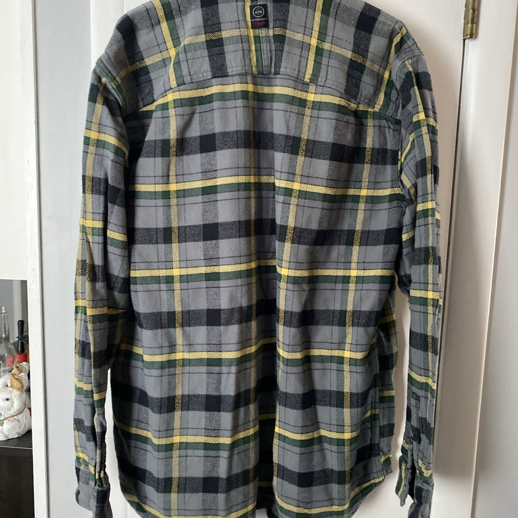 Wrangler extra large tall ATG long sleeve button up shirt outdoor wear