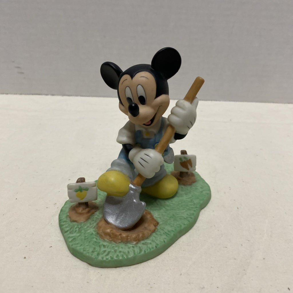 Disney Mickey Mouse Gardening Statue