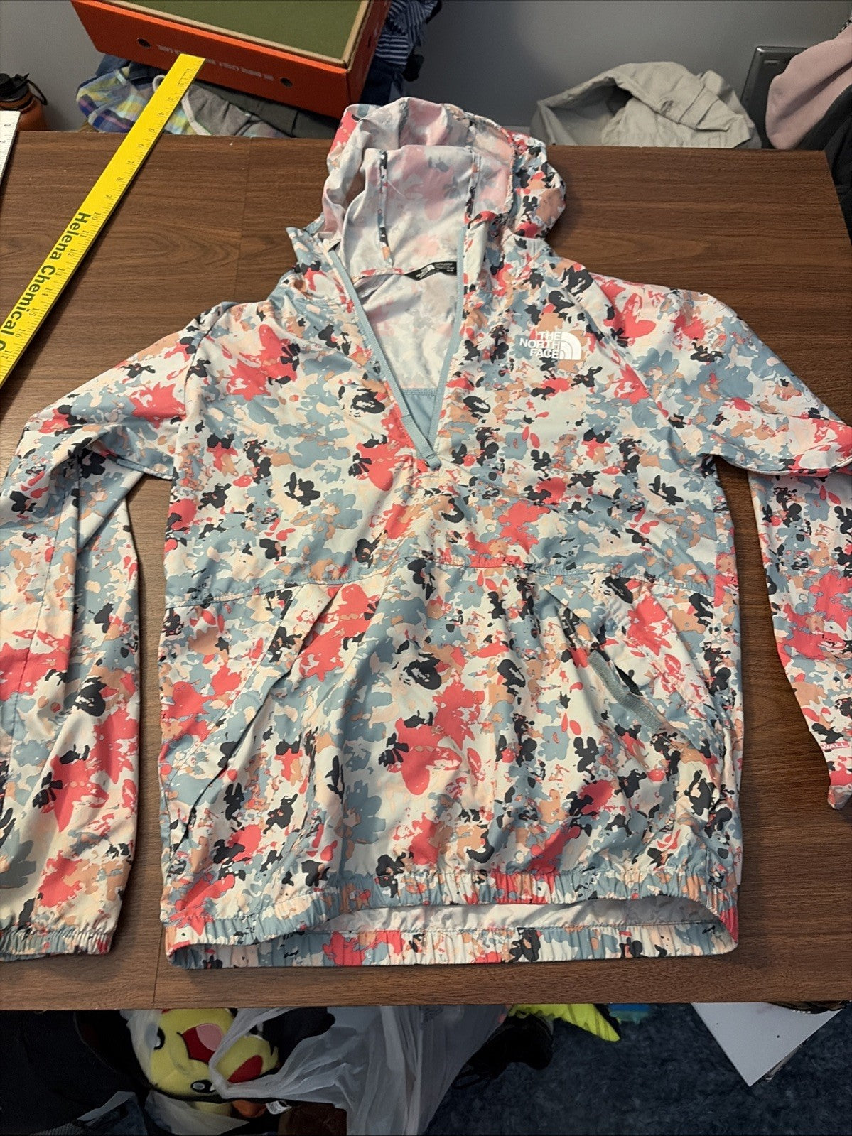 The North Face Youth/Junior 14/16 Windbreaker Backpack Conversion