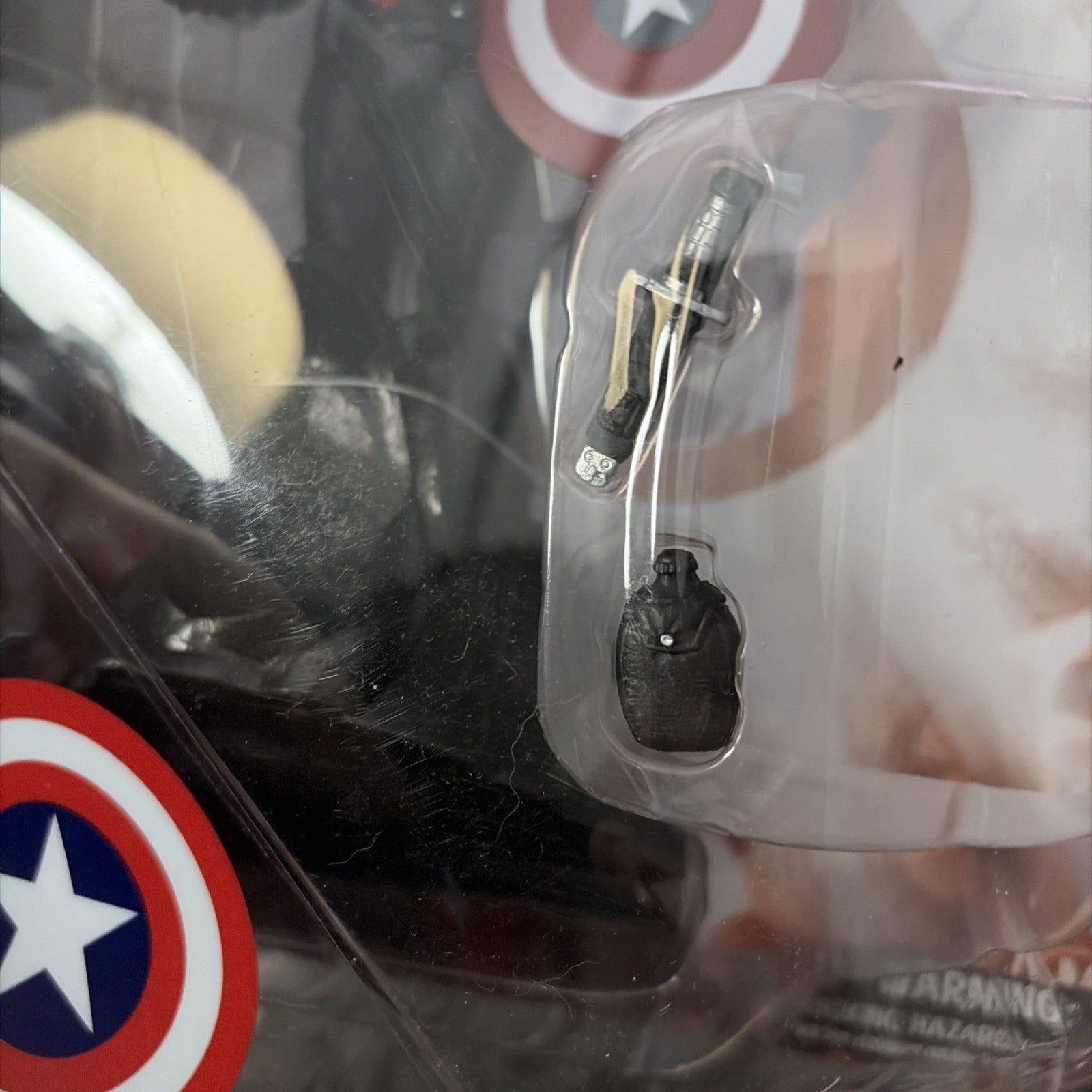 Marvel: Select: Captain America Figure New In Box, Box Is Damaged