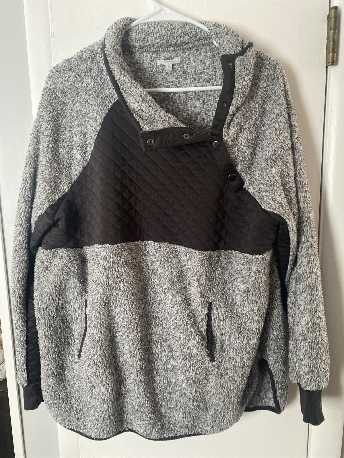 Maurices Women's Long Sleeve  Pullover Tops Sweater With Asymmetrical Snap  XL