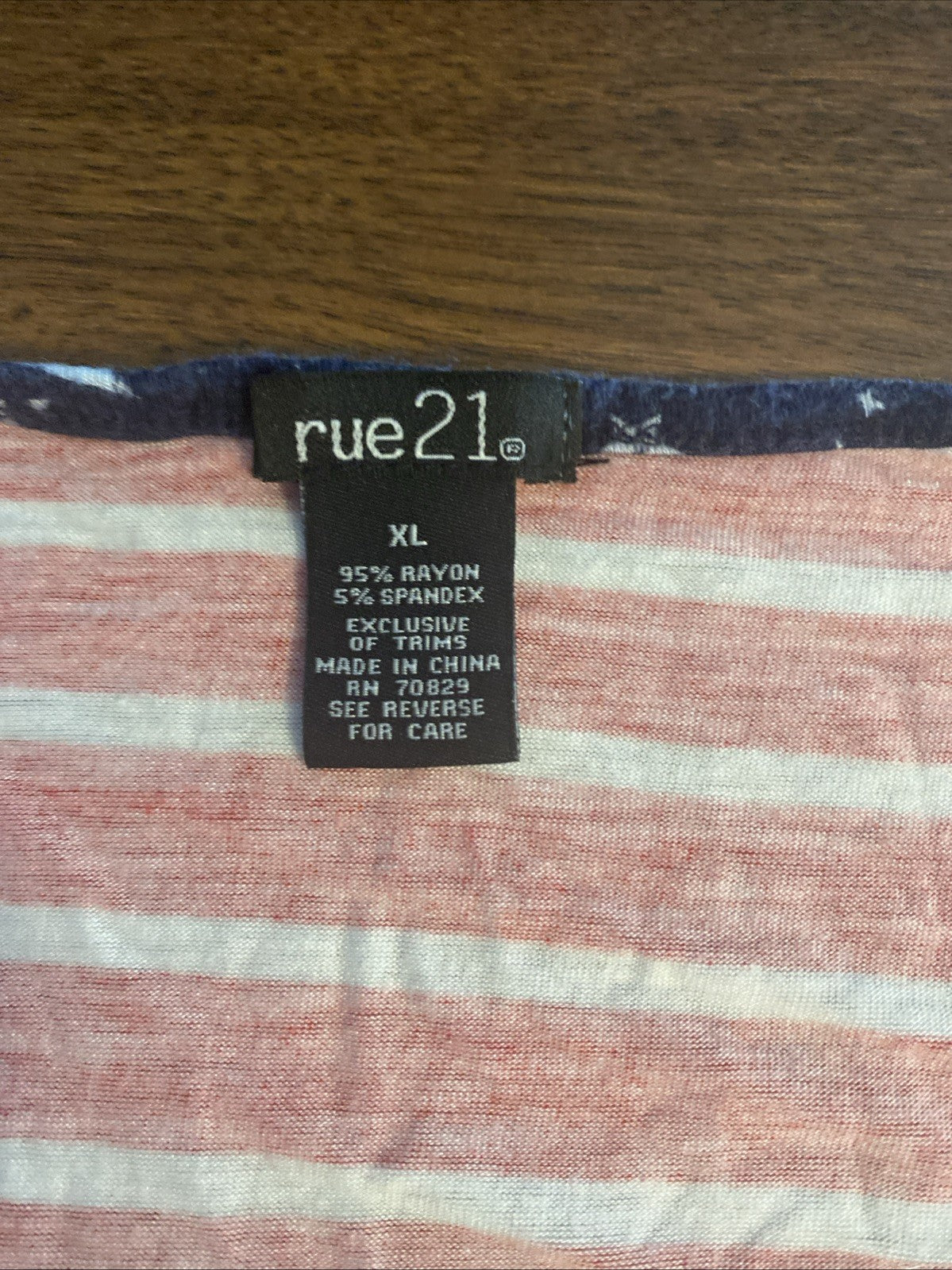 Rue21 Women's Size XL Red White Striped 3/4 Sleeve Zipper Pocket Tee