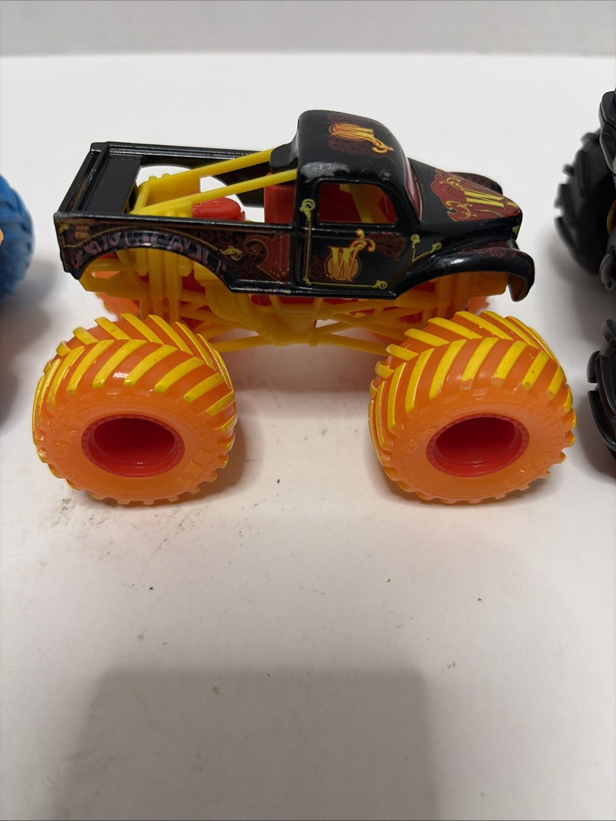 Monster Jam Lot Of 6 Diecast 1:64 Scale Monster Trucks