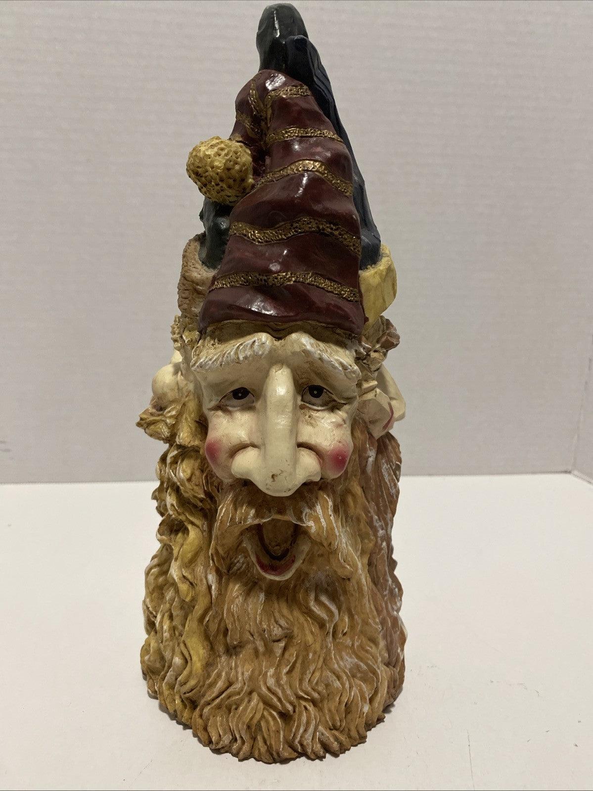 Windsor Collection 3 Sided Christmas Decor Whimsy Gnome/Elves Resin Hats Beards