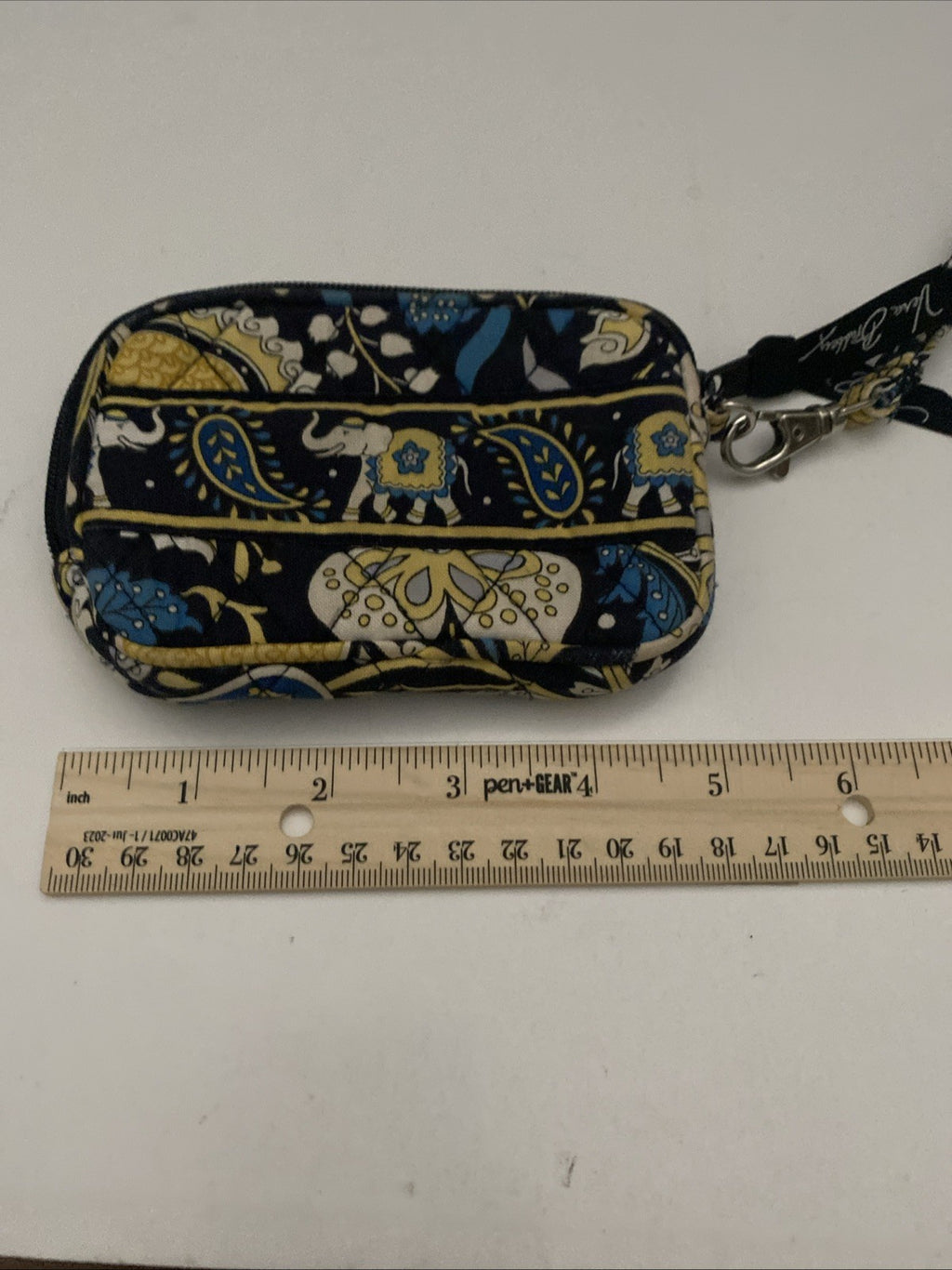 Vera Bradley Coin Card Wallet floral theme with elephant, yellow blue black whit