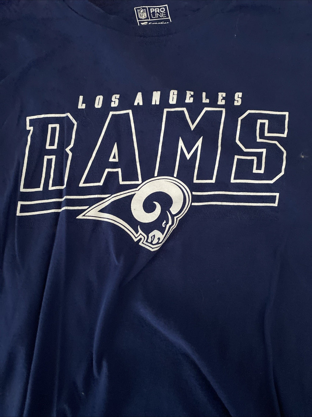 Pro line fanatics extra large Los Angeles Rams long sleeve T-shirt blue