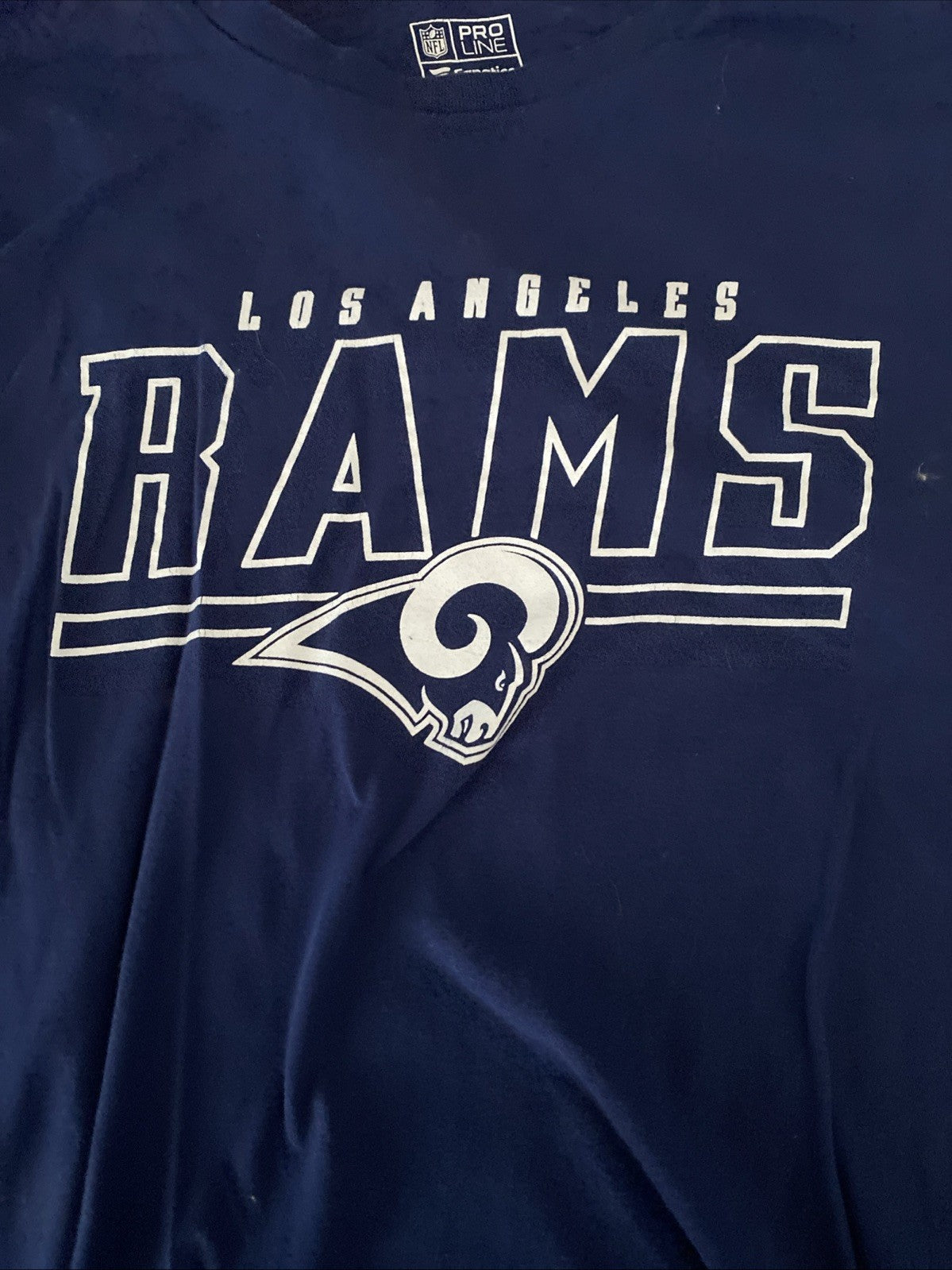 Pro line fanatics extra large Los Angeles Rams long sleeve T-shirt blue