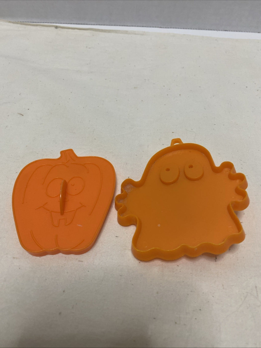 Vintage Set of 21993/1994 Hallmark Halloween Cookie Cutters Pumpkins