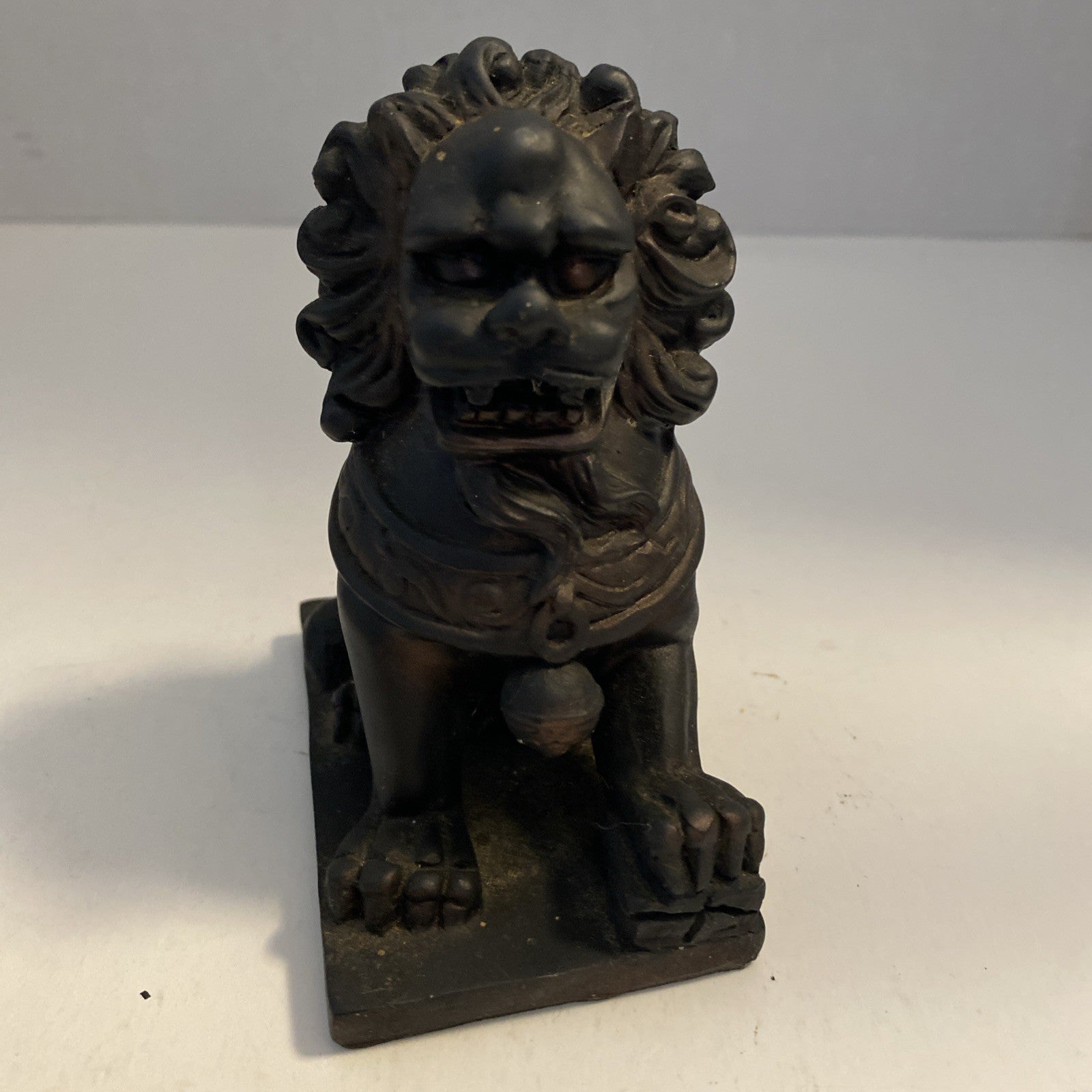 Chinese Foo Fu Dog Black Resin Figurine Vintage Feng Shui Protection 4.5"